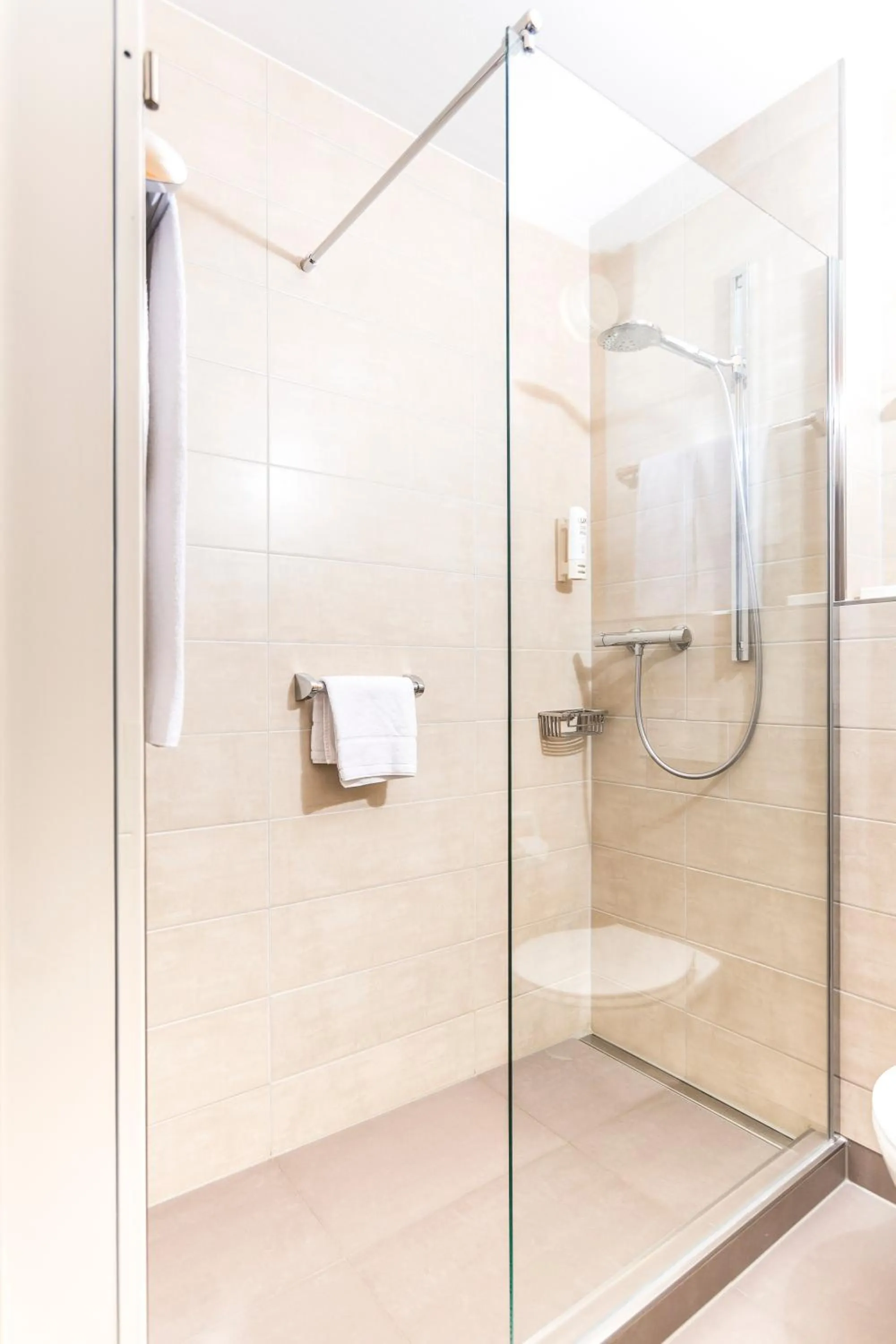 Bathroom in Hotel Fulda Mitte