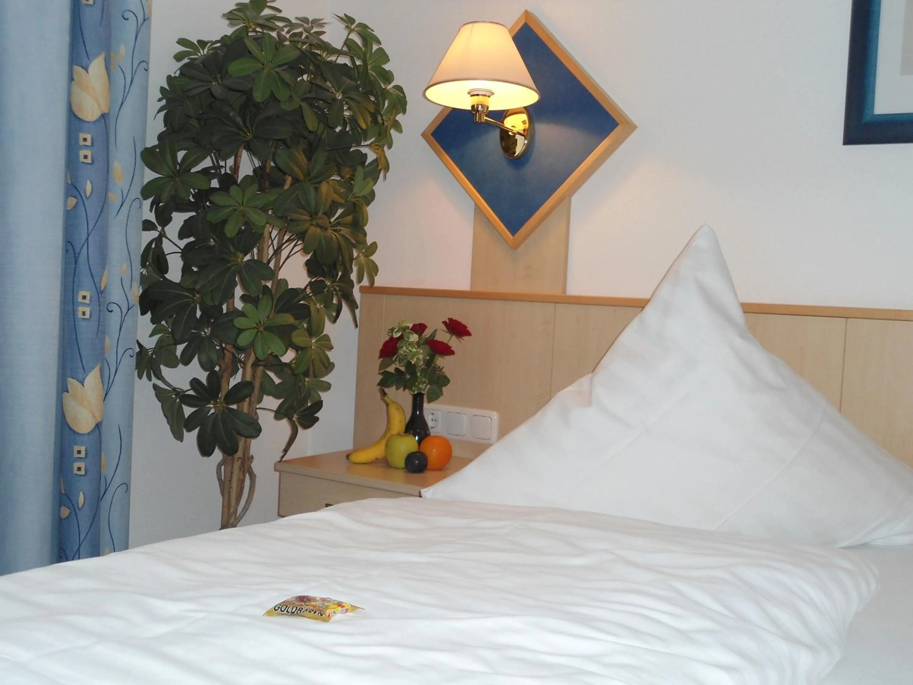 Bed in Hotel Hutzenthaler