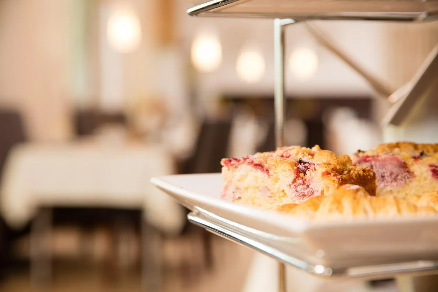 Buffet breakfast, Bed in Hotel Bavaria