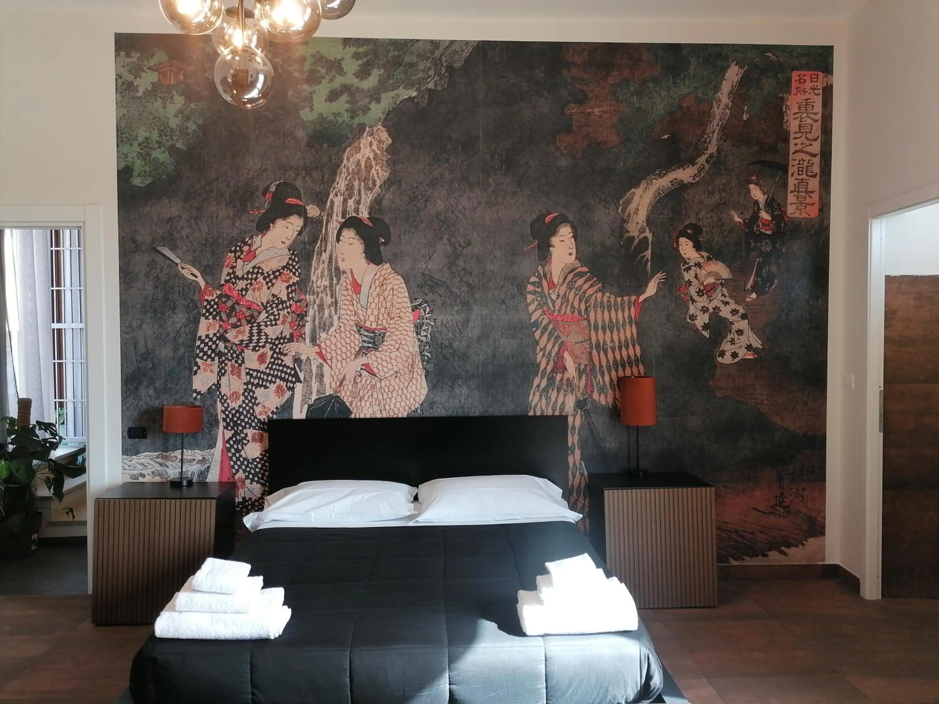 Le Boutique Luxury Rooms diffused in Historic Center