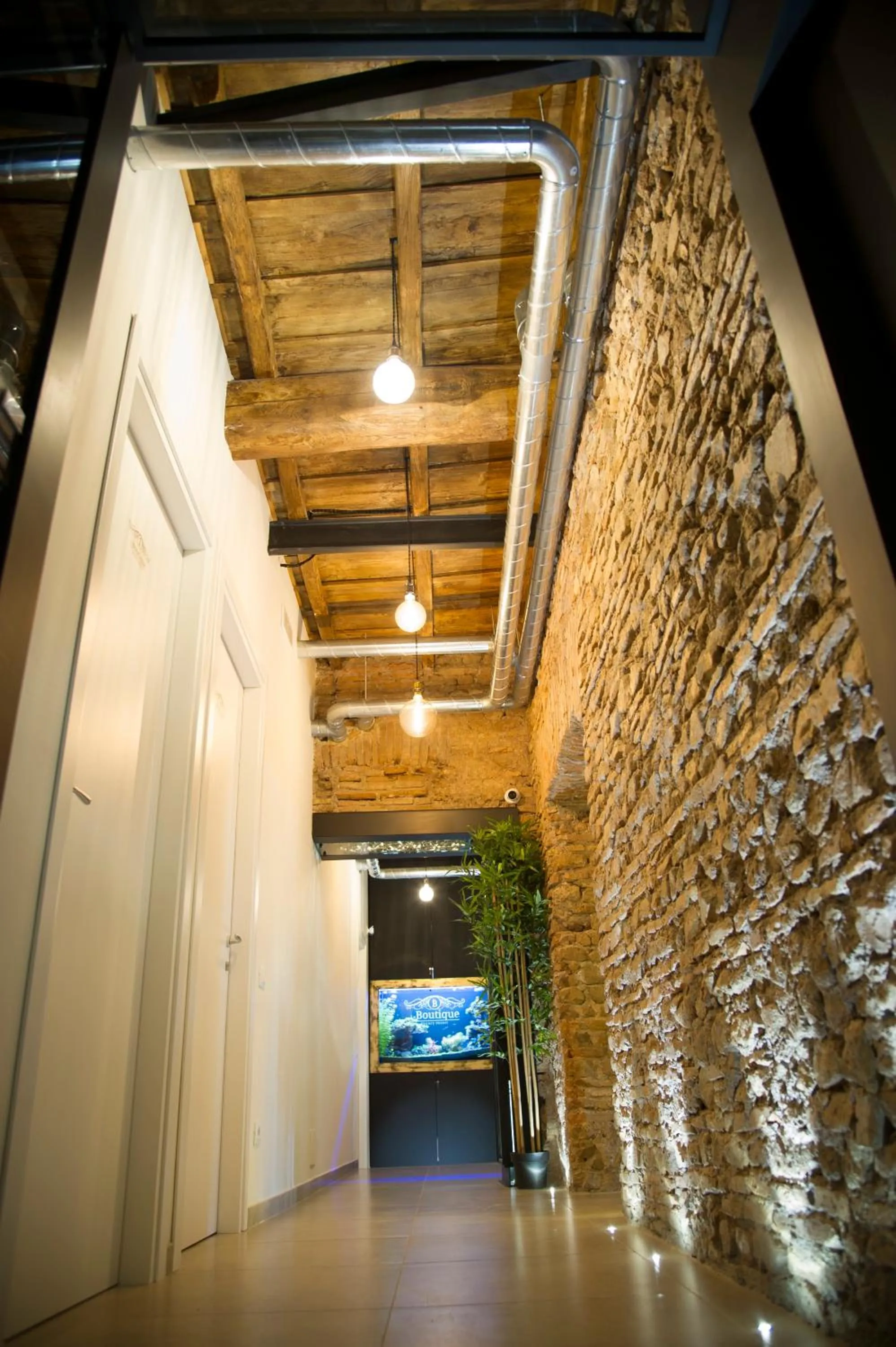 Le Boutique Luxury Rooms diffused in Historic Center