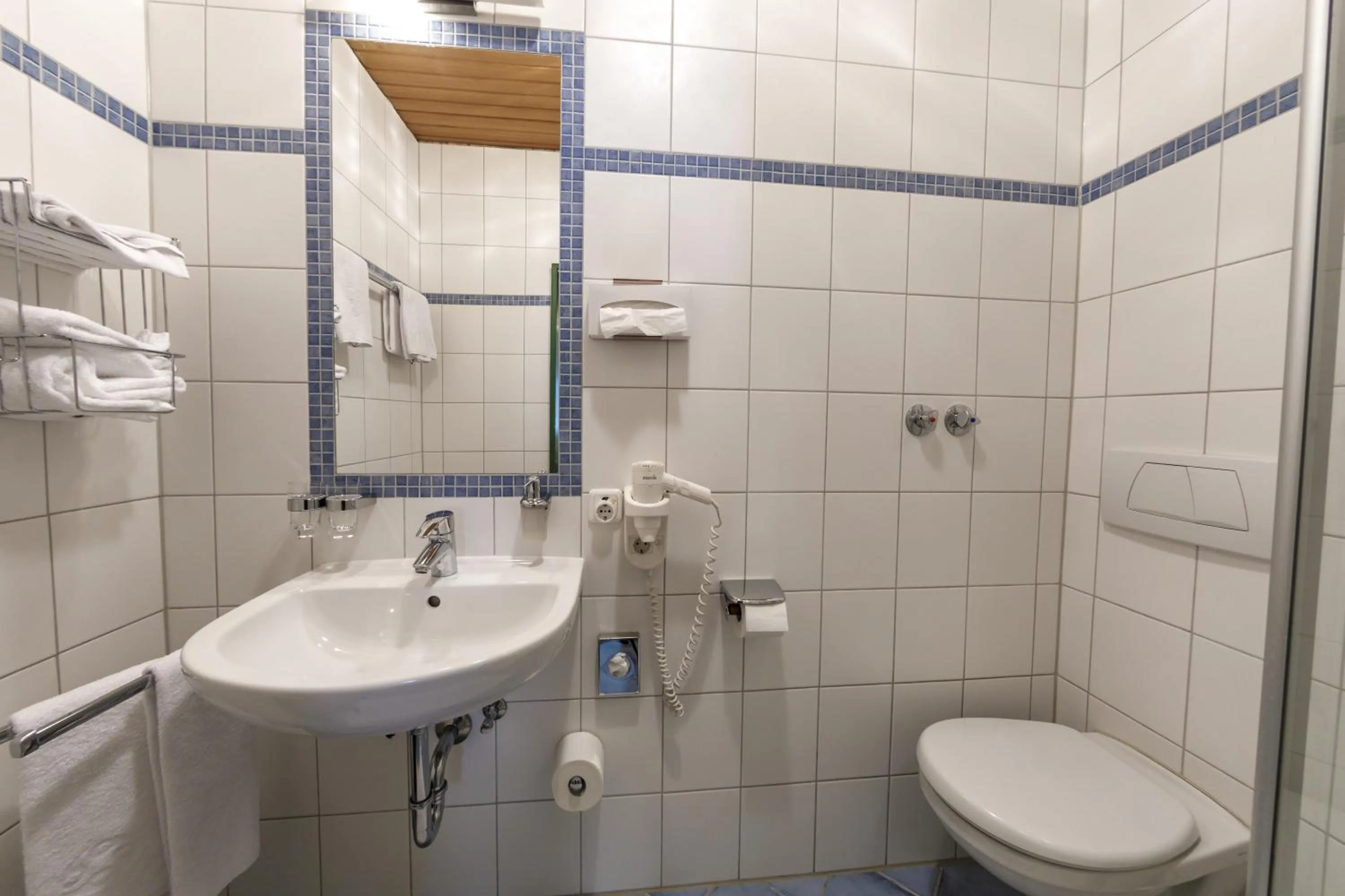 Shower in Hotel & Gasthof Fraundorfer