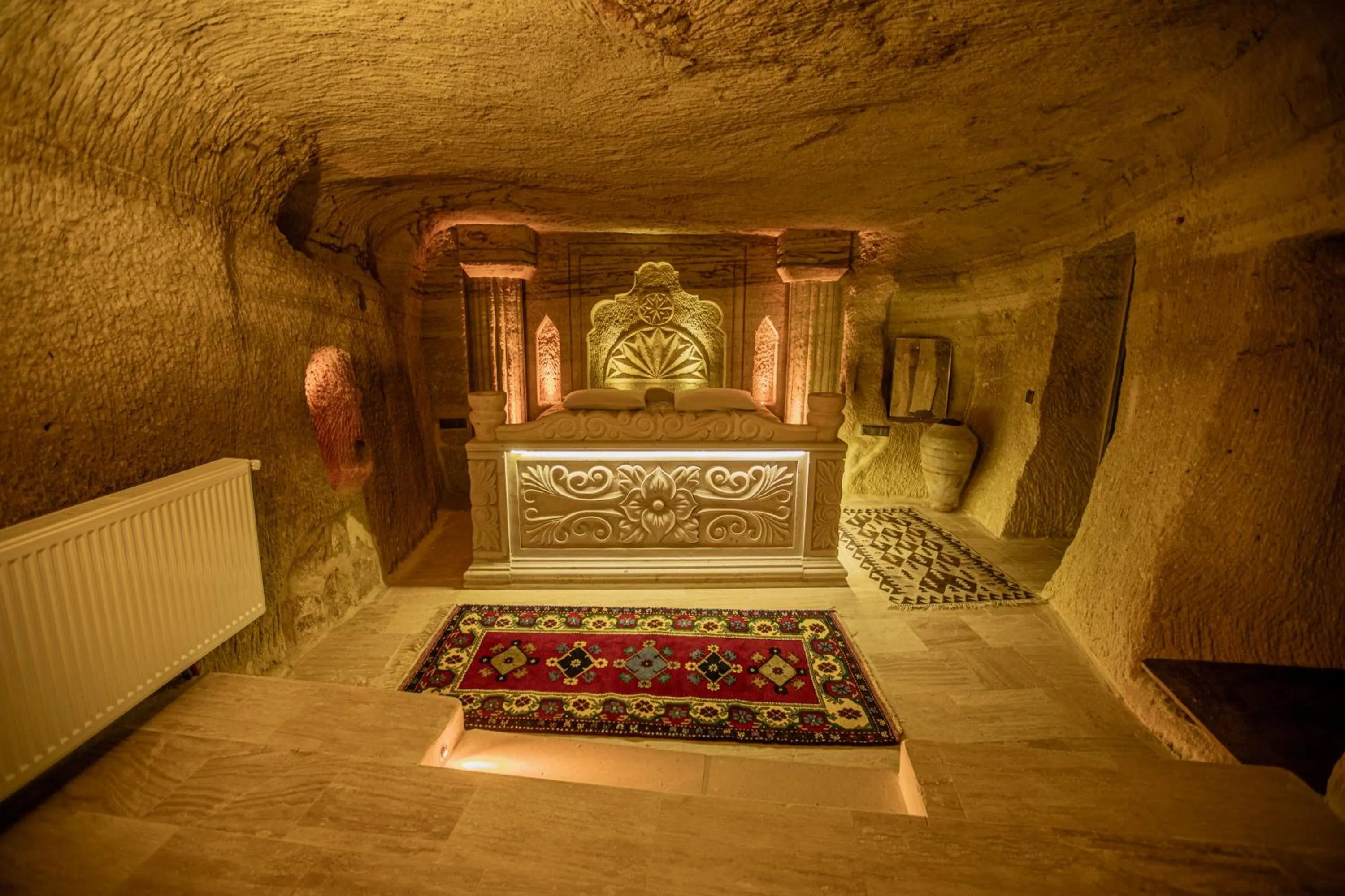 Bed in Casia Cave Suites