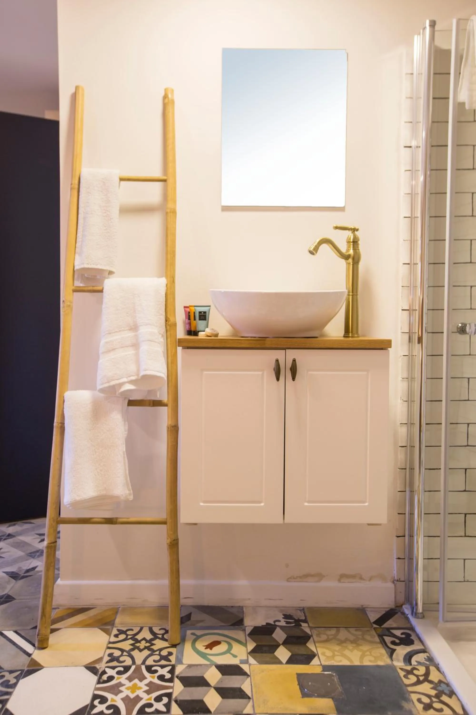 Bathroom in Tel-Aviv LALA Boutique Hotel