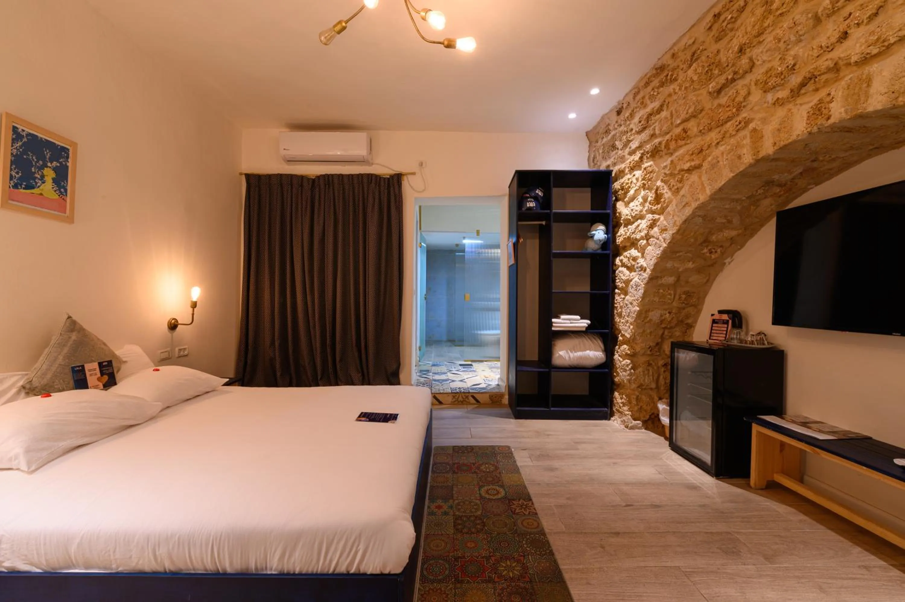 Bed in Tel-Aviv LALA Boutique Hotel