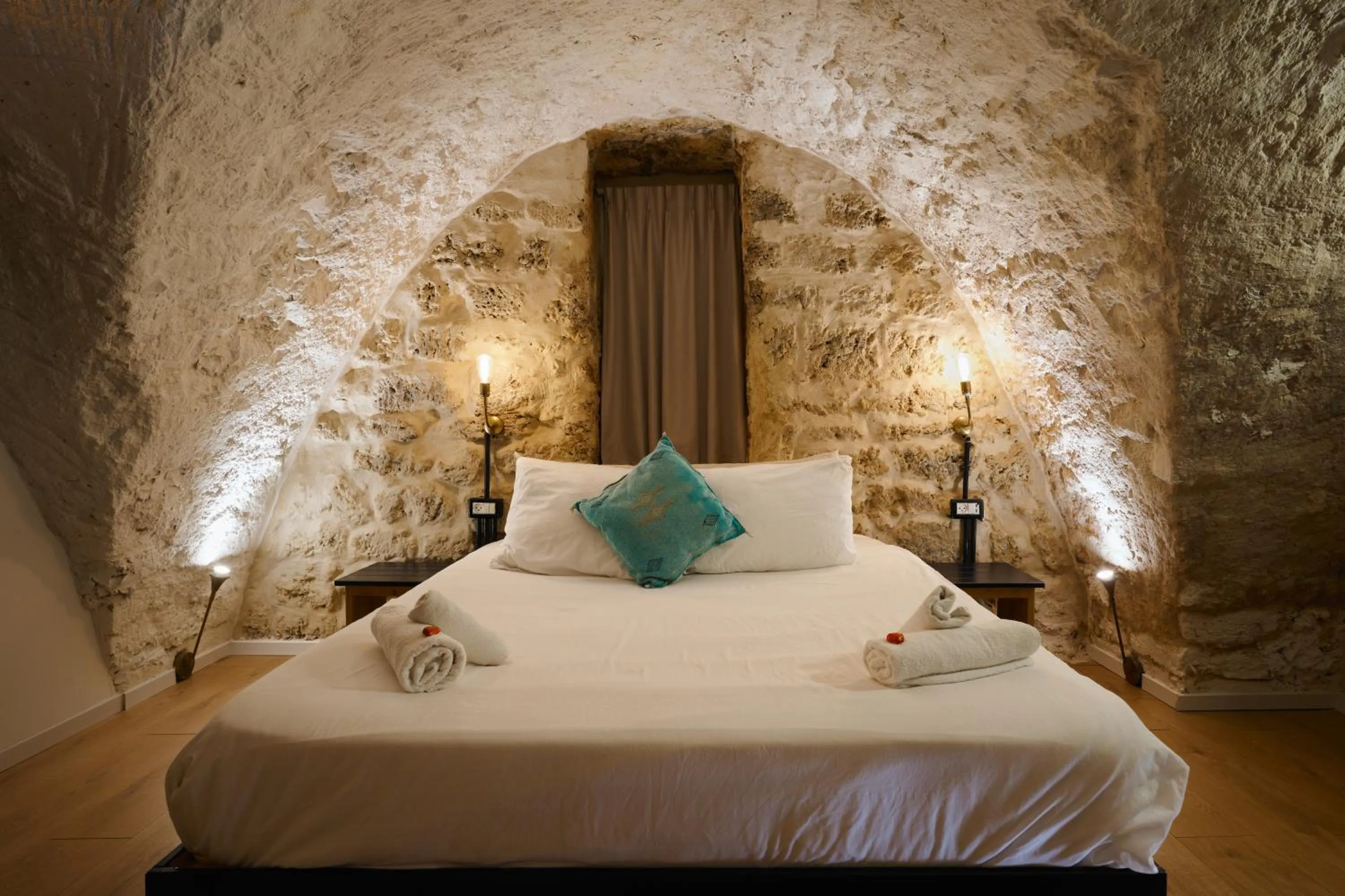 Bedroom, Bed in Tel-Aviv LALA Boutique Hotel