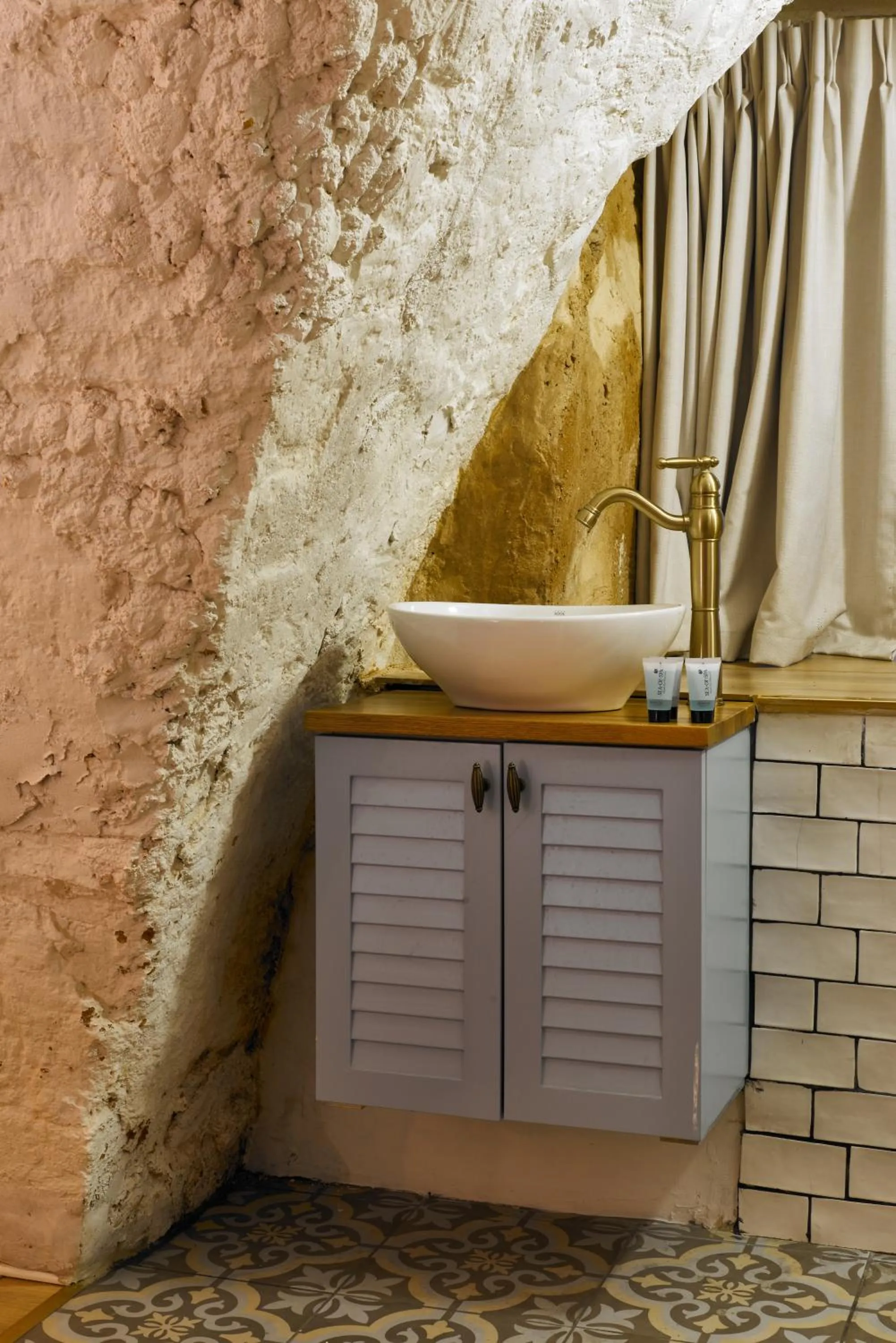 Bathroom in Tel-Aviv LALA Boutique Hotel