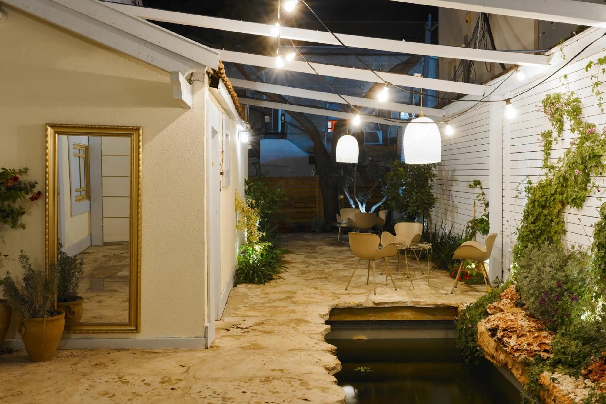 Patio in Tel-Aviv LALA Boutique Hotel