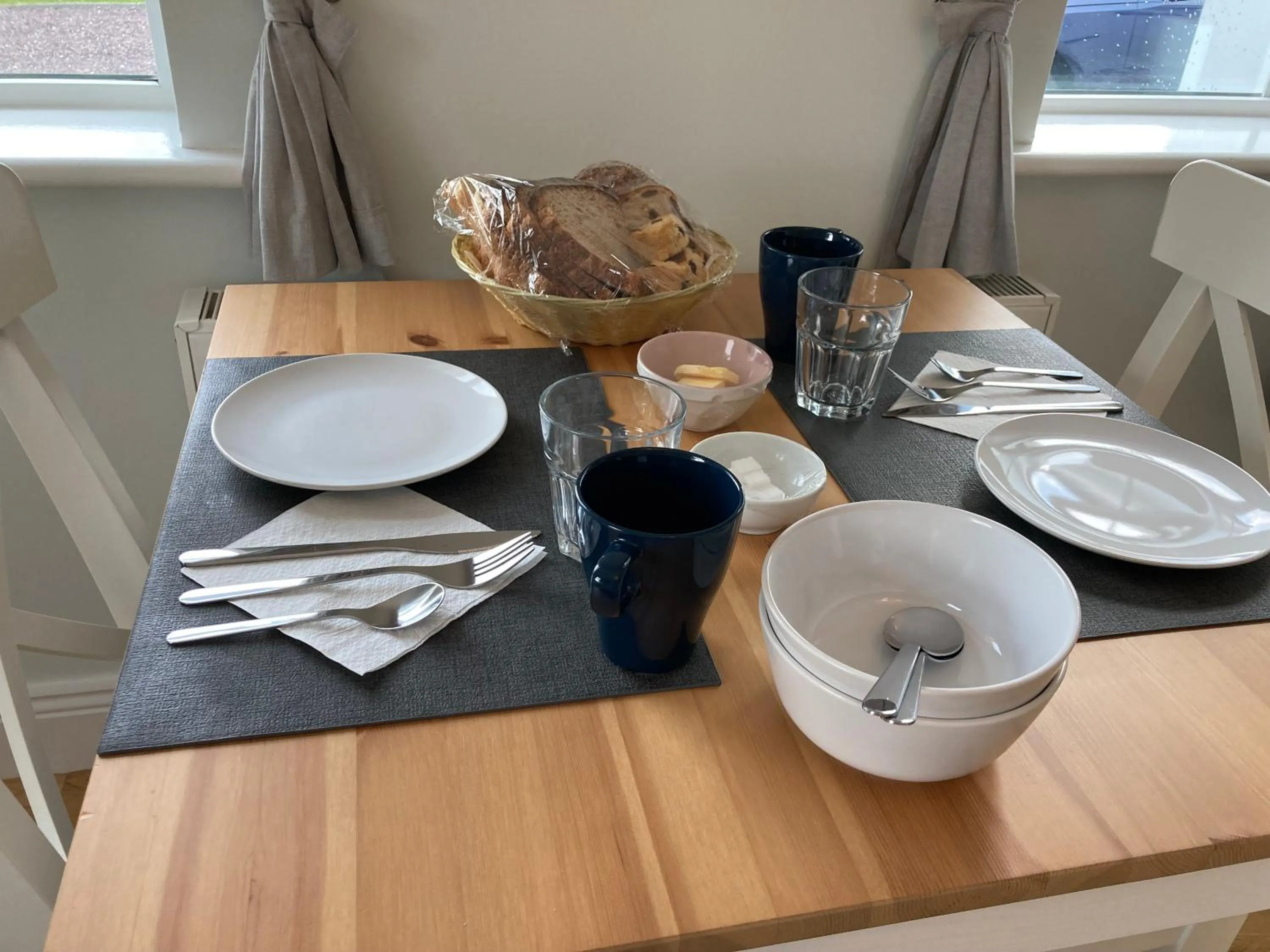 Breakfast in Seagull Cottage B&B