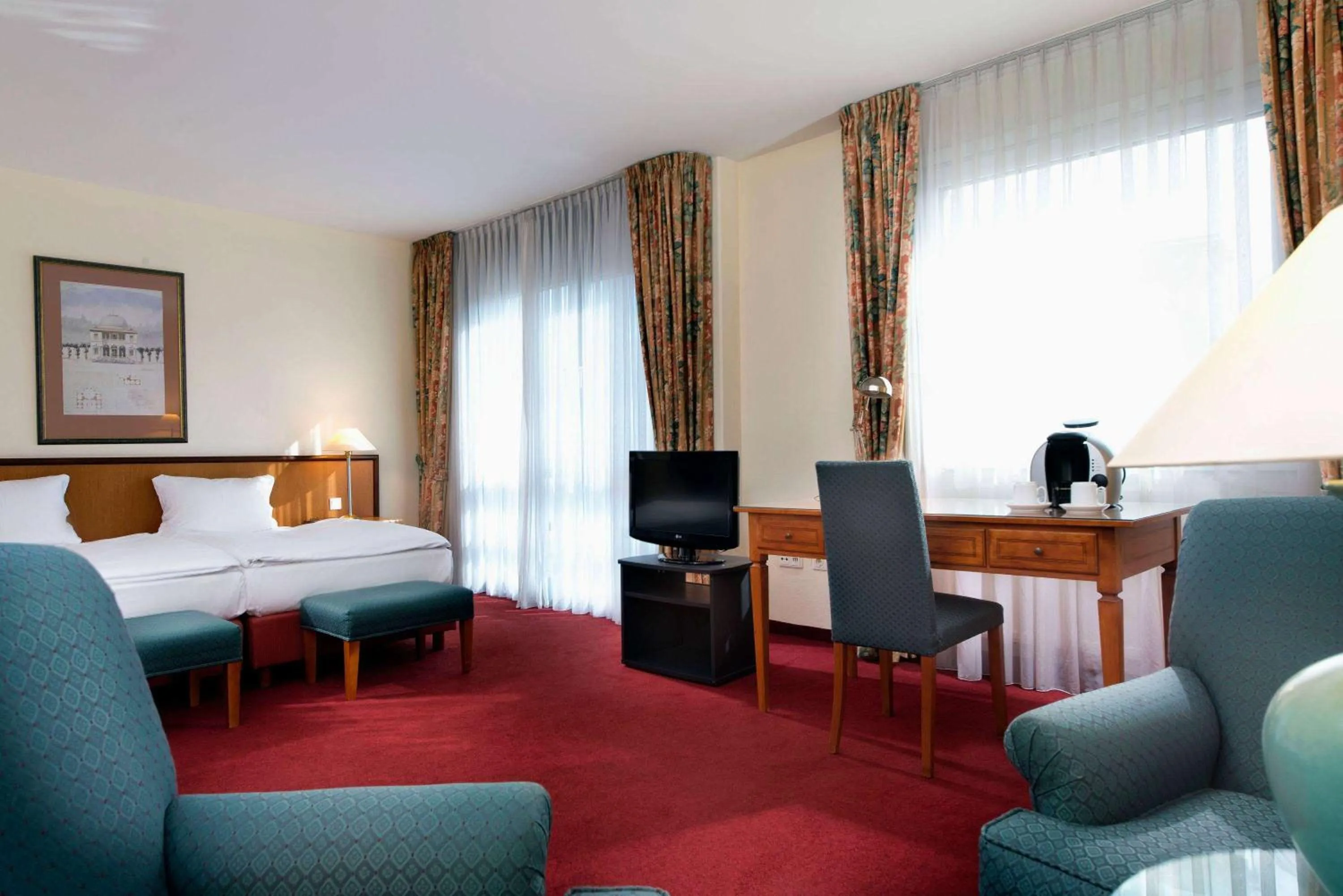 Photo of the whole room, Bed in Wyndham Garden Hennigsdorf Berlin