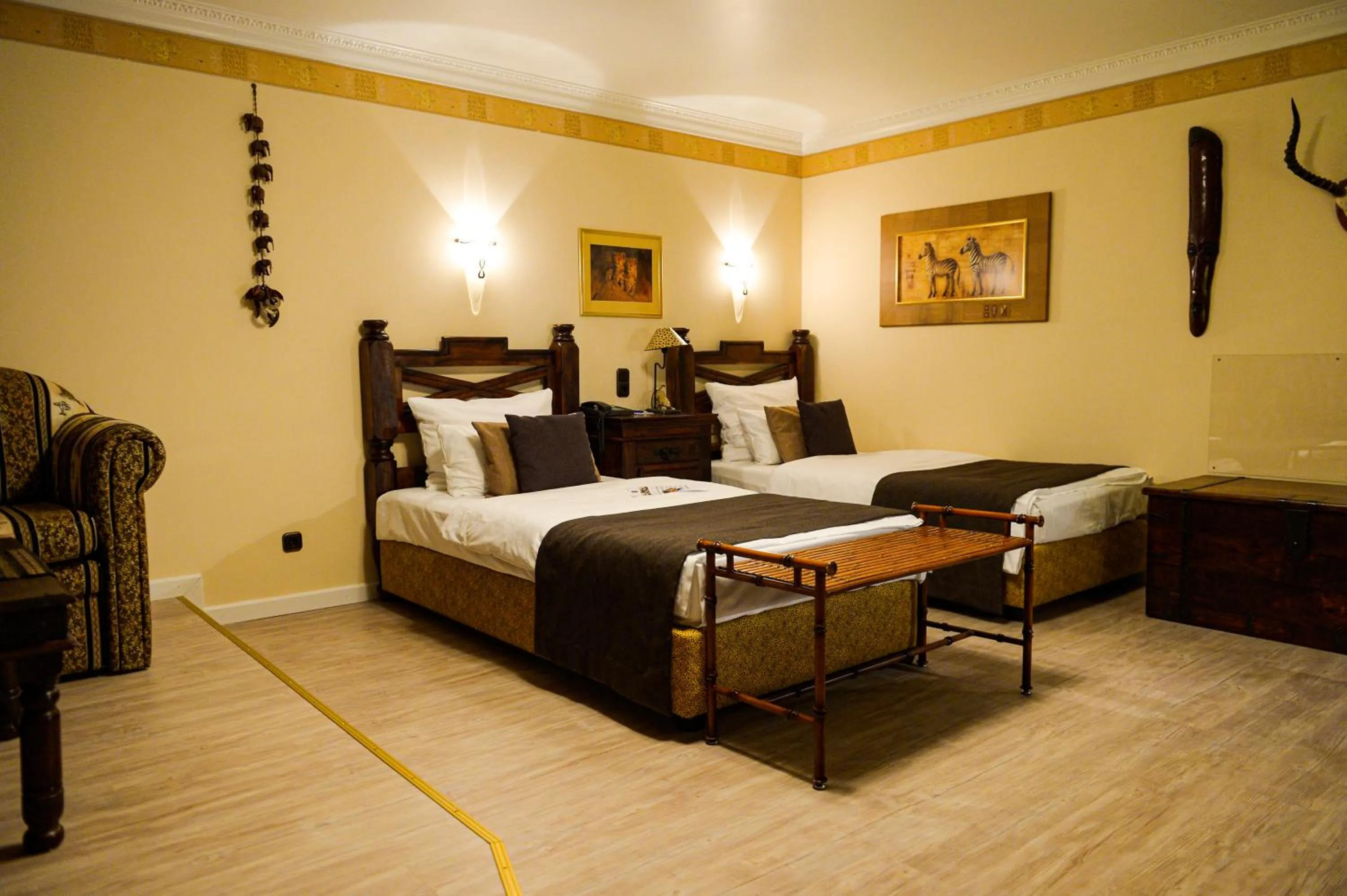 Photo of the whole room, Bed in Villa Westend Hotel an der Messe