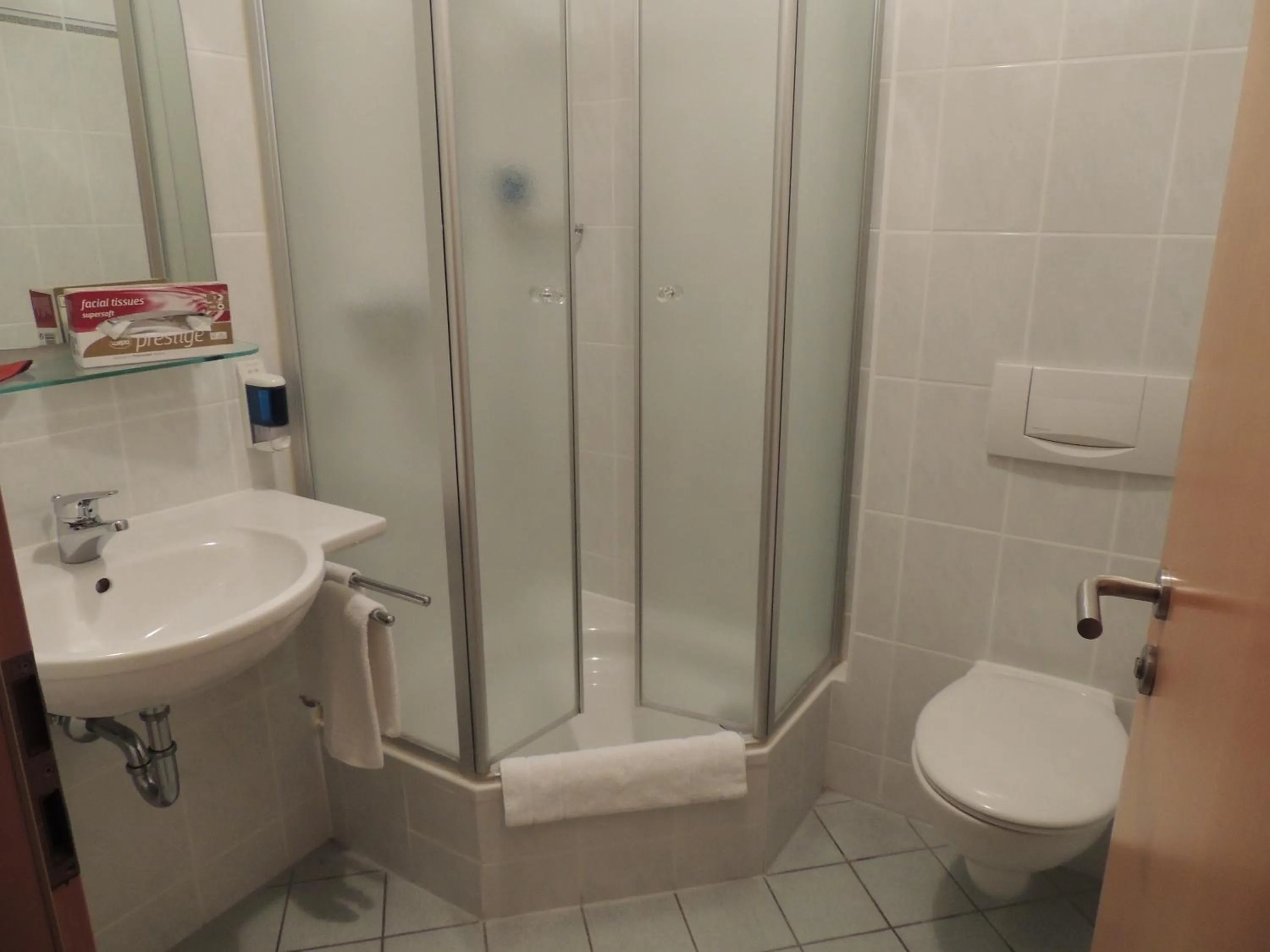 Bathroom in Hotel-Gasthof Eberherr