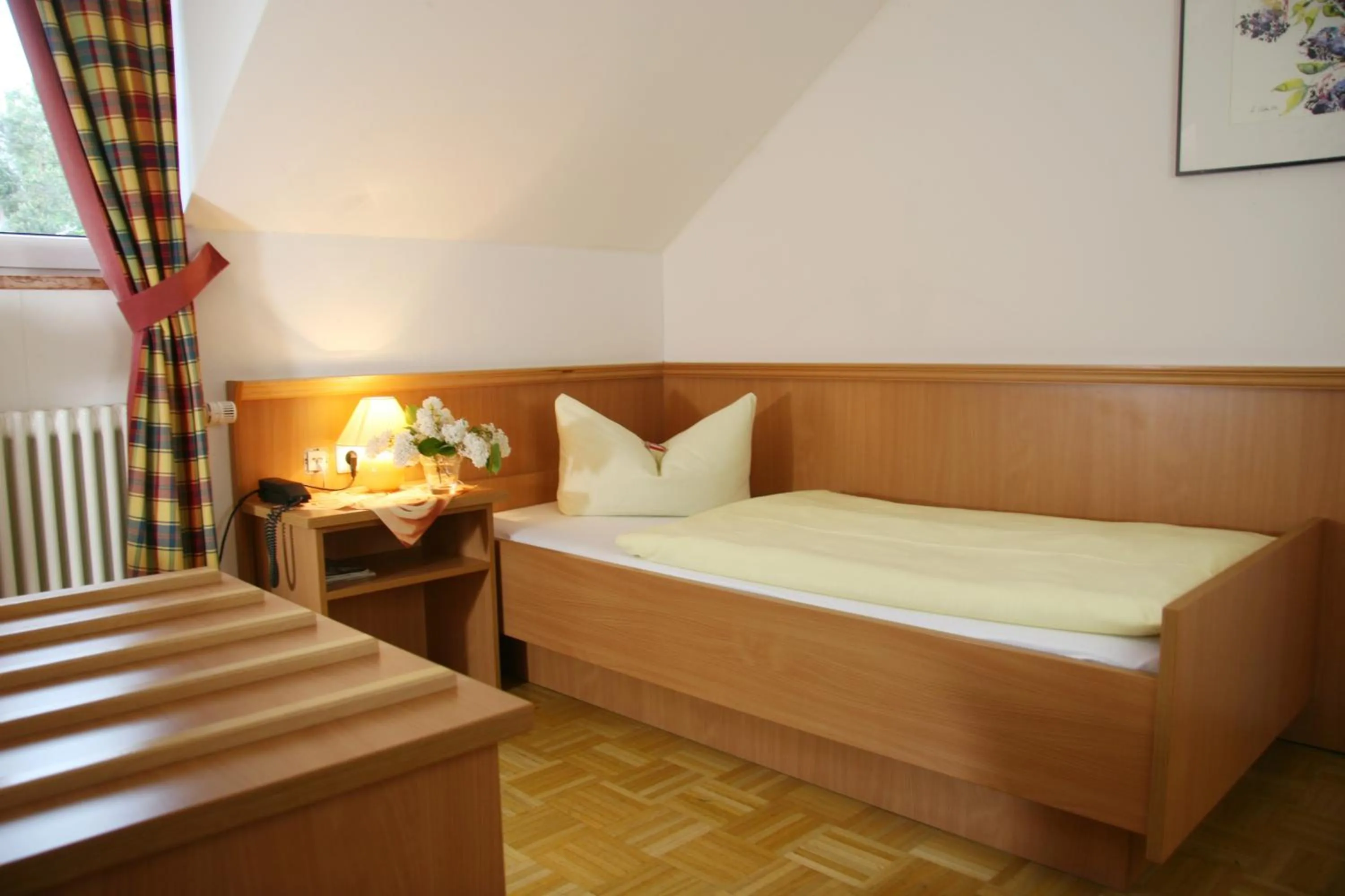 Photo of the whole room, Bed in Hotel-Gasthof Eberherr