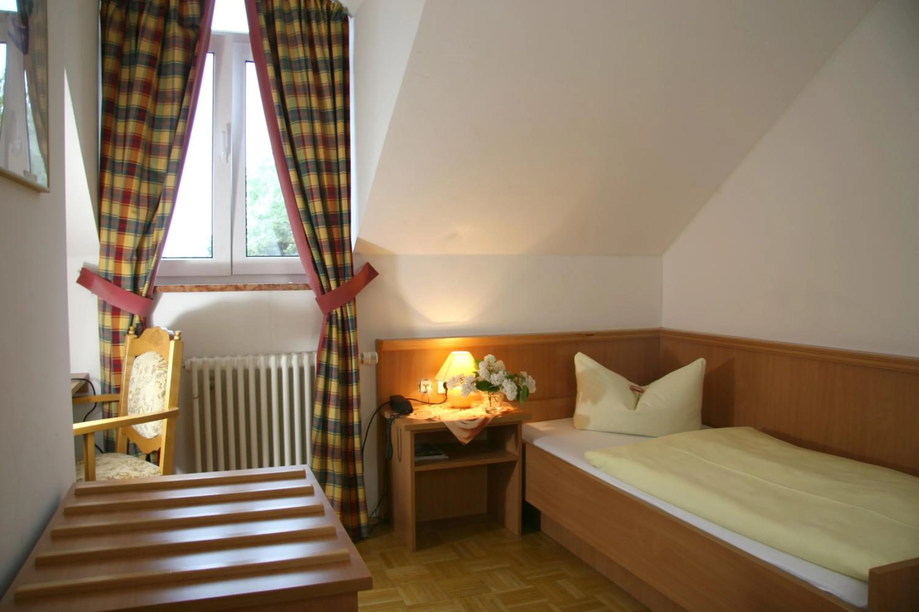 Photo of the whole room, Bed in Hotel-Gasthof Eberherr