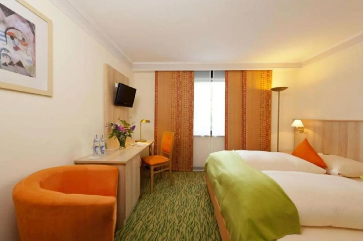 Photo of the whole room, Bed in Akzent Hotel Restaurant Hirsch