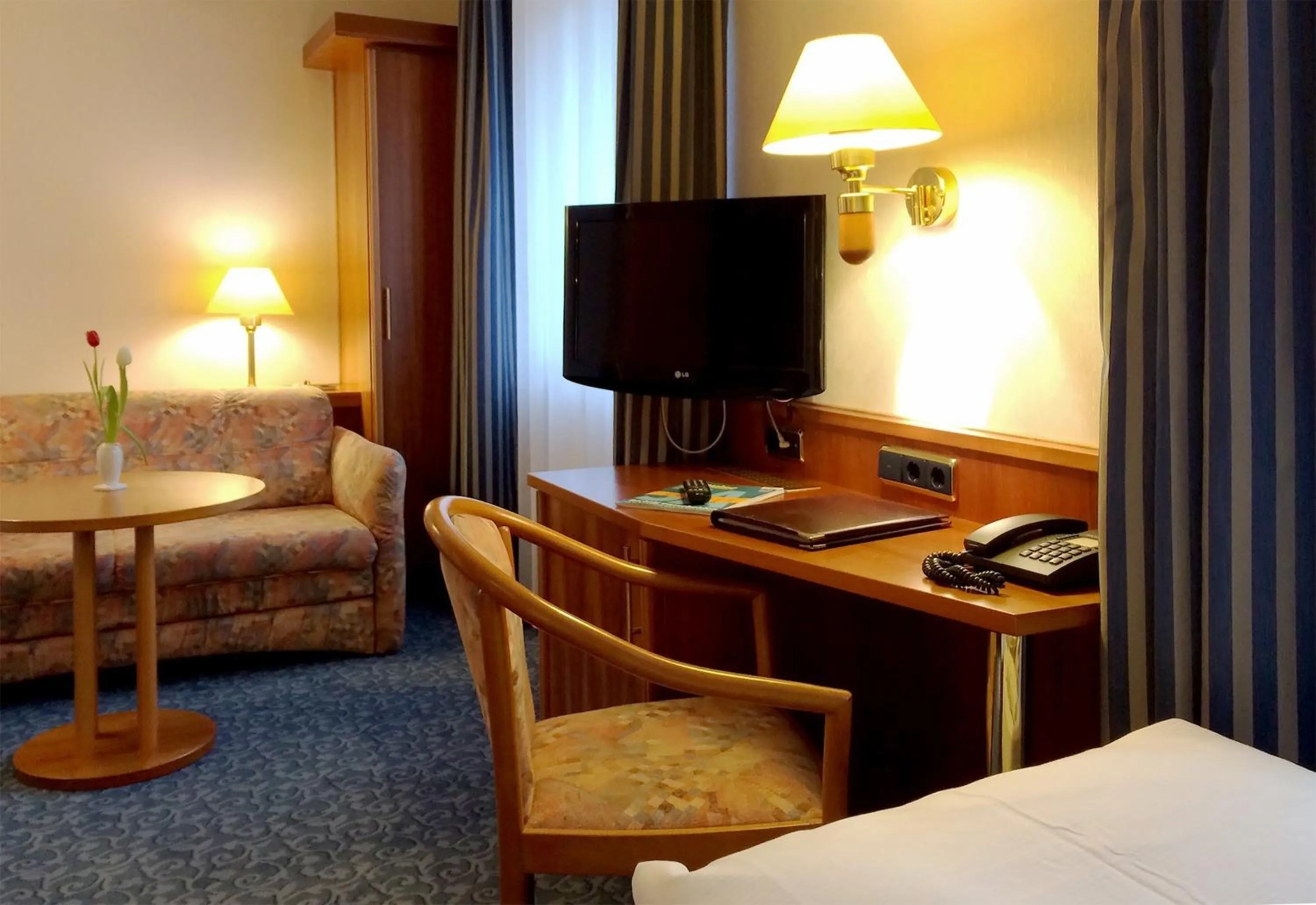 Photo of the whole room, Bed in Hotel Ilbertz Garni