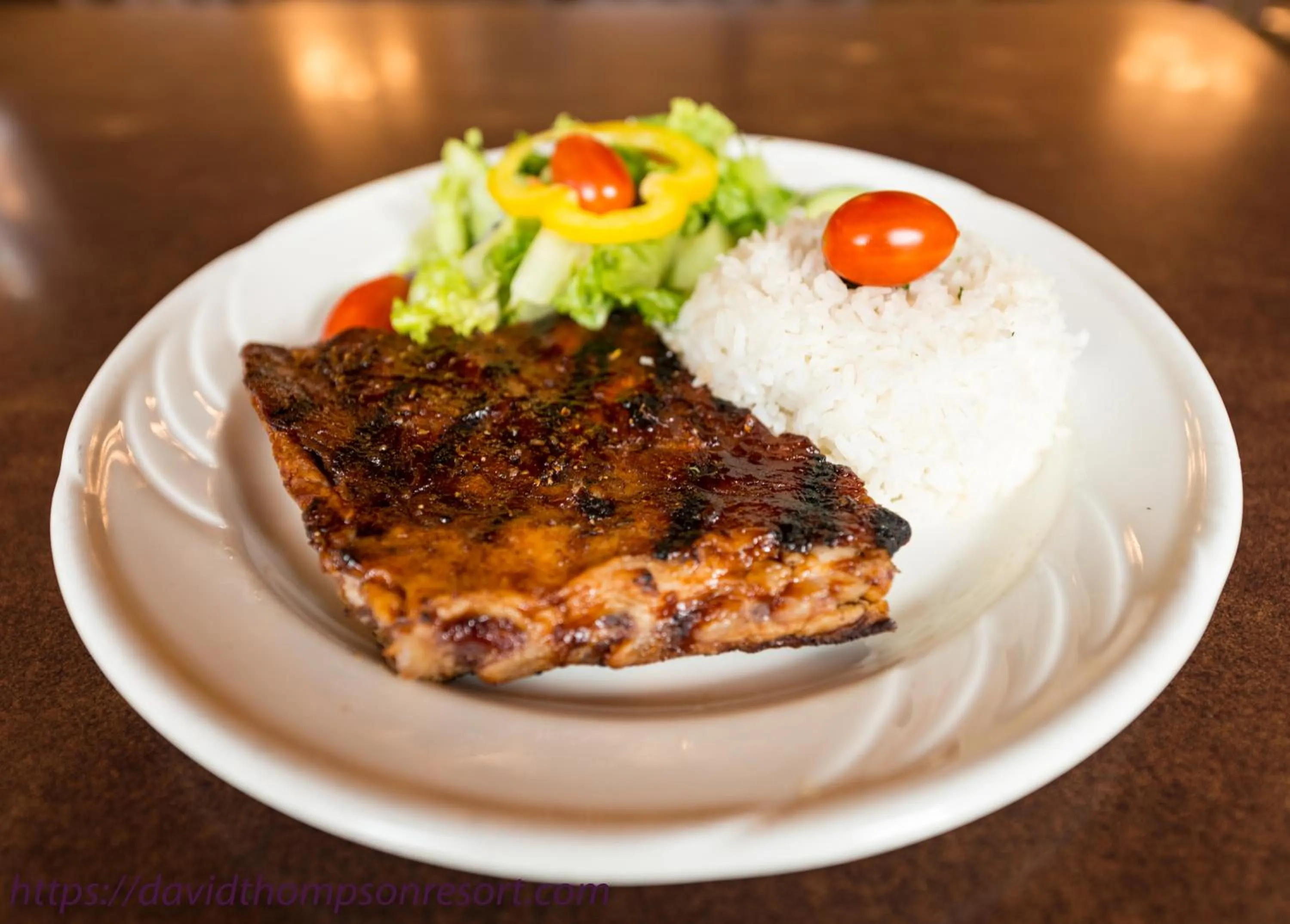 Food and drinks in David Thompson Resort