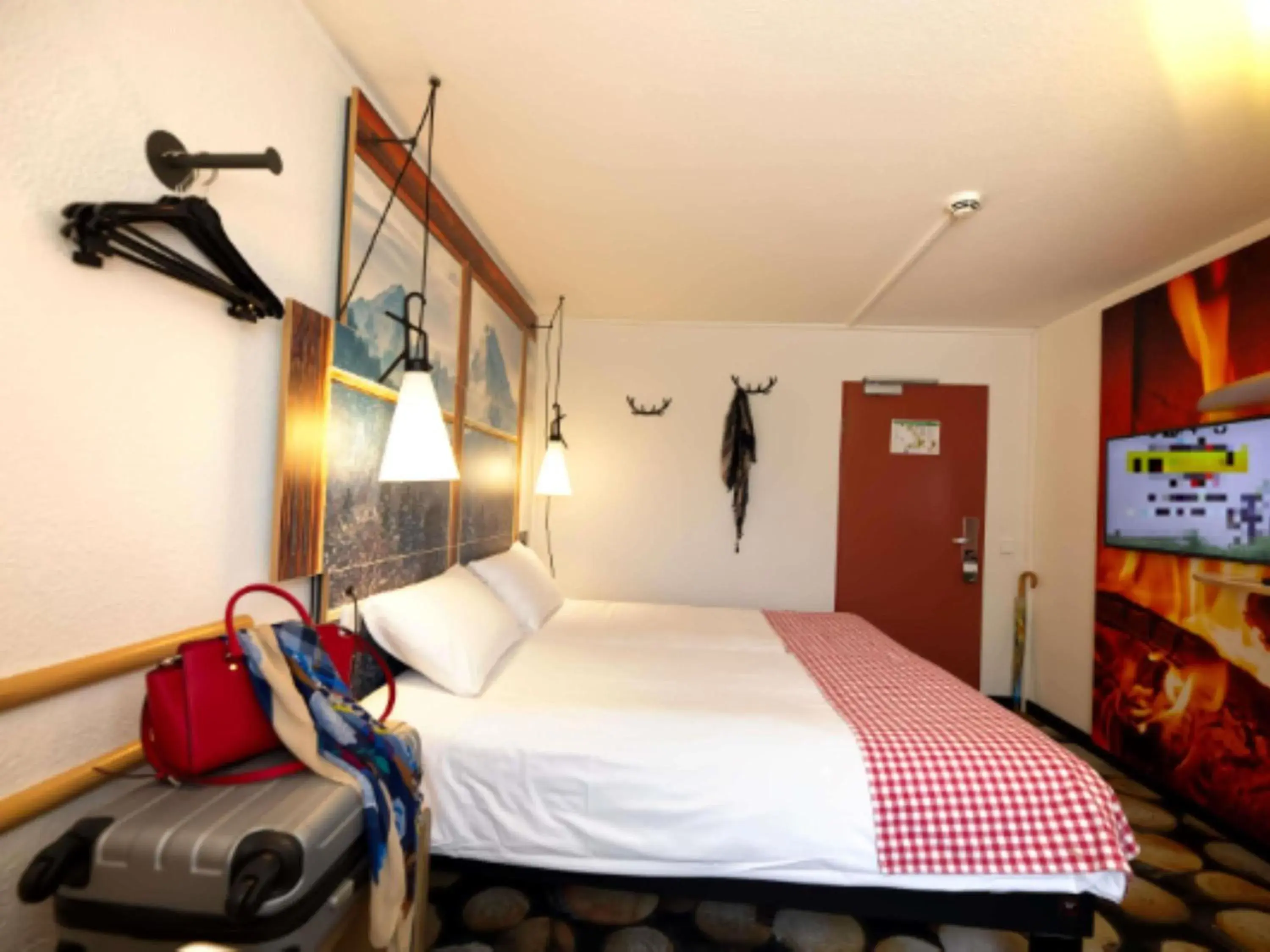 Bedroom, Bed in ibis Köln Centrum Bedroom, Bed in ibis Köln Centrum