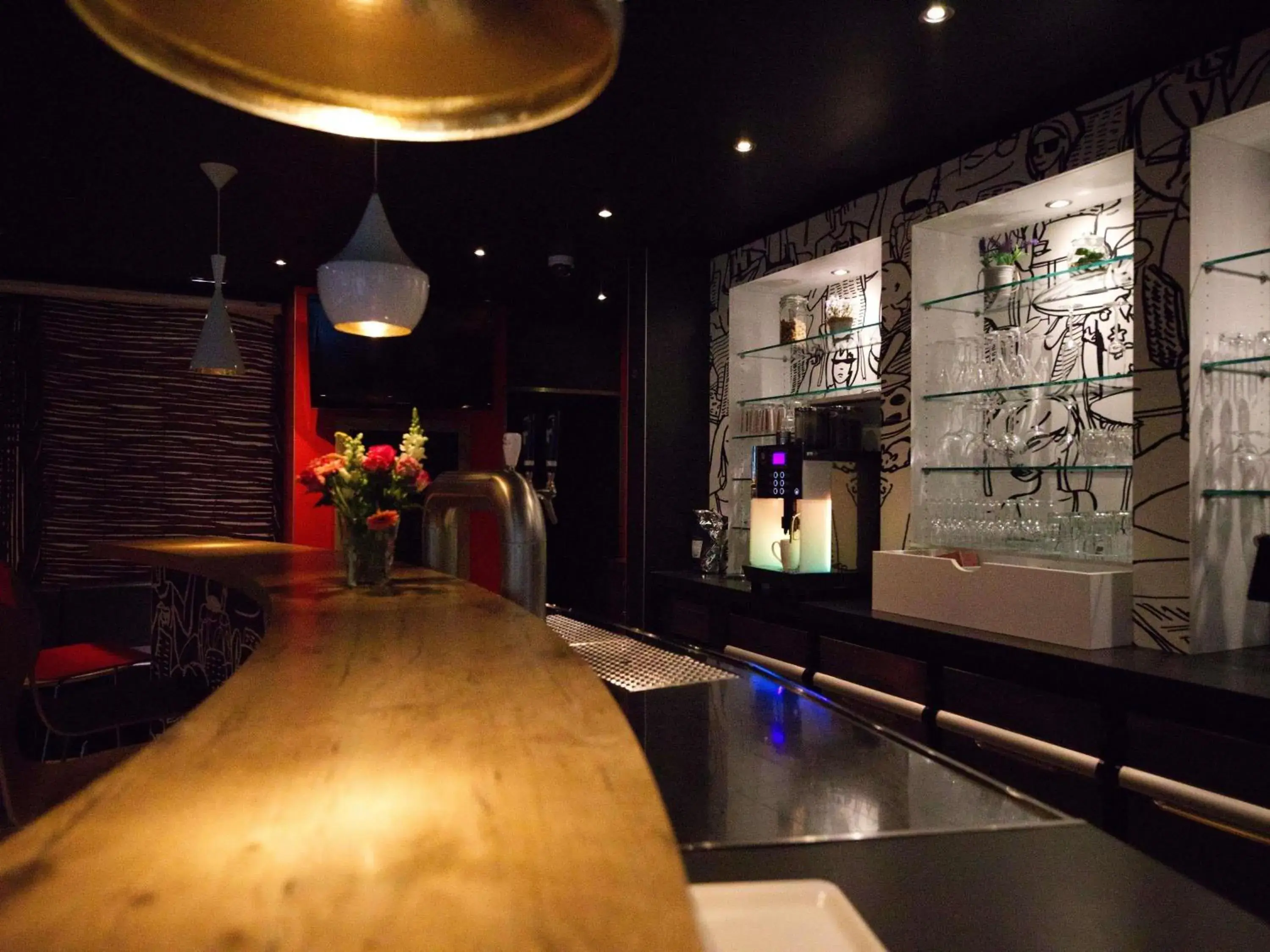 Lounge or bar in ibis Köln Centrum Lounge or bar in ibis Köln Centrum