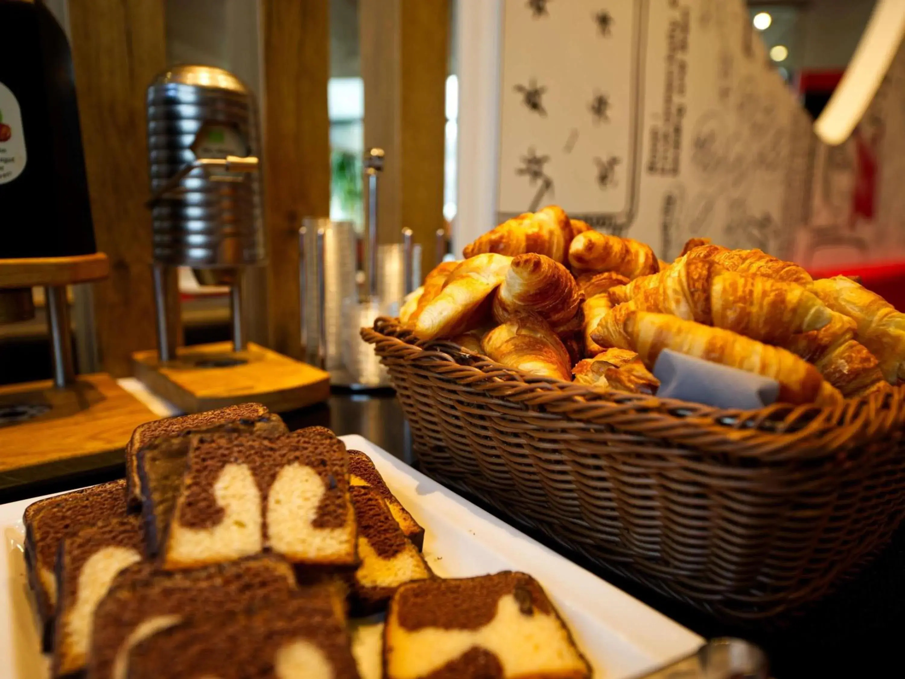 Property building in ibis Köln Centrum Property building in ibis Köln Centrum