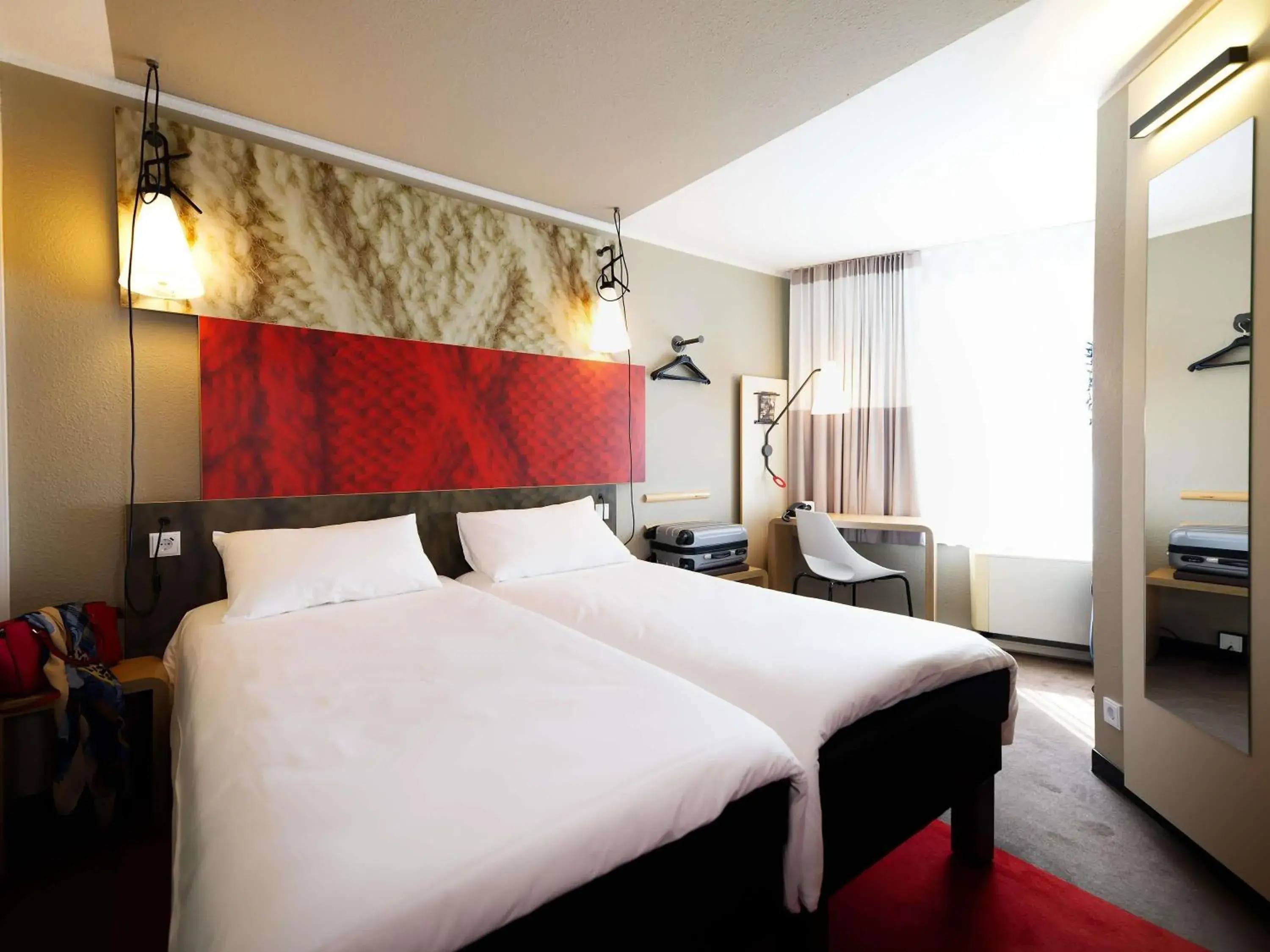 Bedroom, Bed in ibis Köln Centrum Bedroom, Bed in ibis Köln Centrum