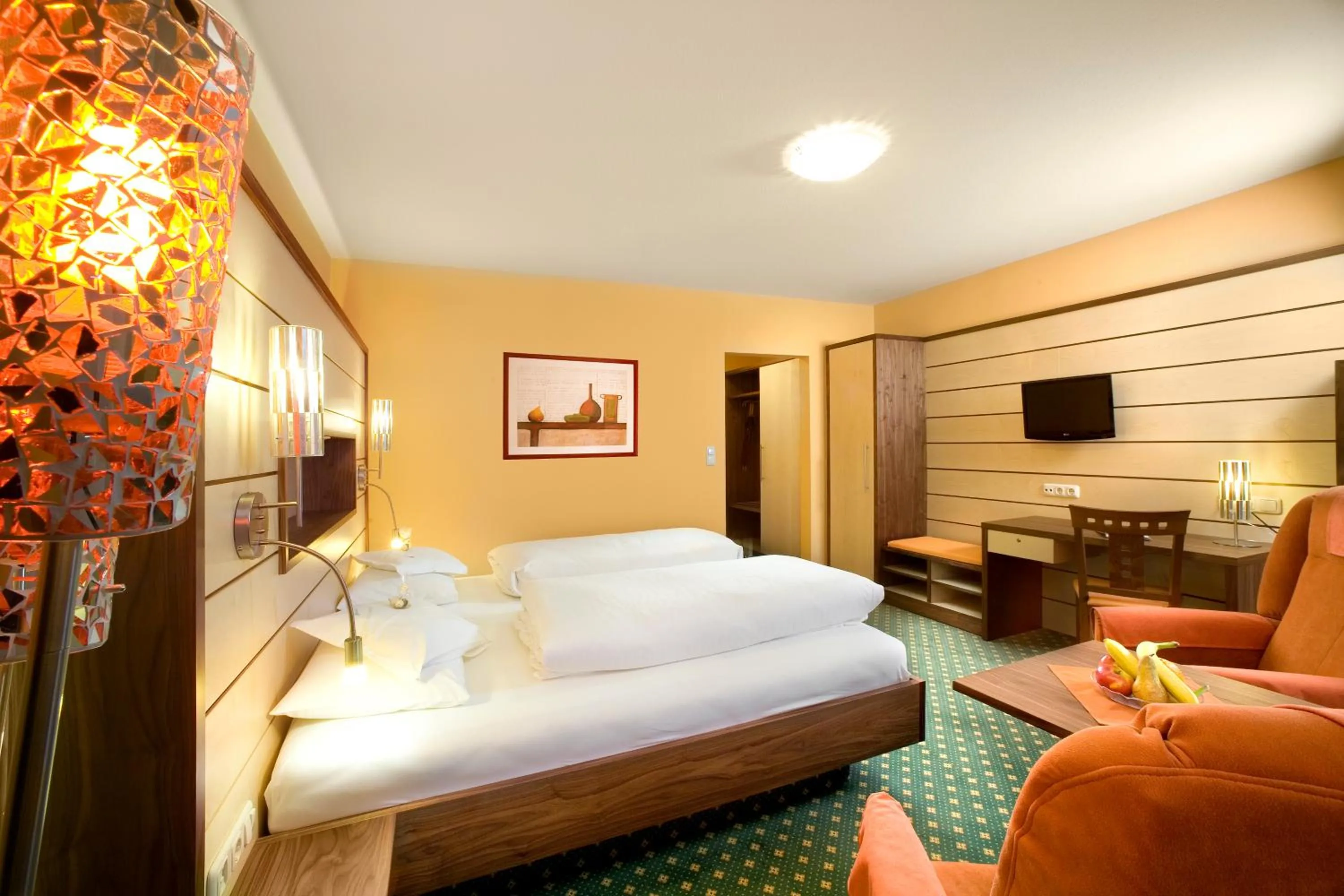 Photo of the whole room, Bed in Kur- und Wellnesshotel Förch