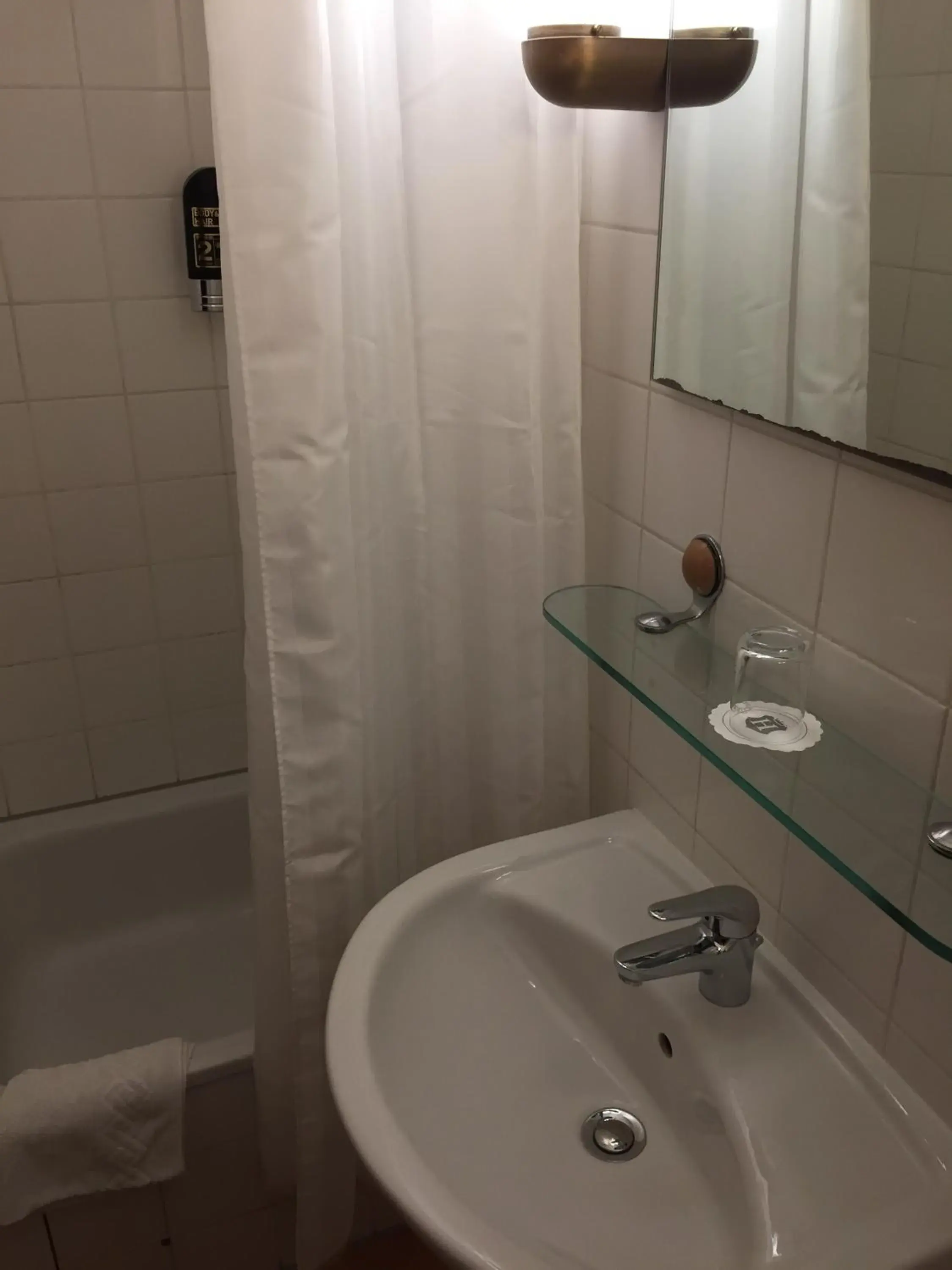 Bathroom in Hotel Aurelia