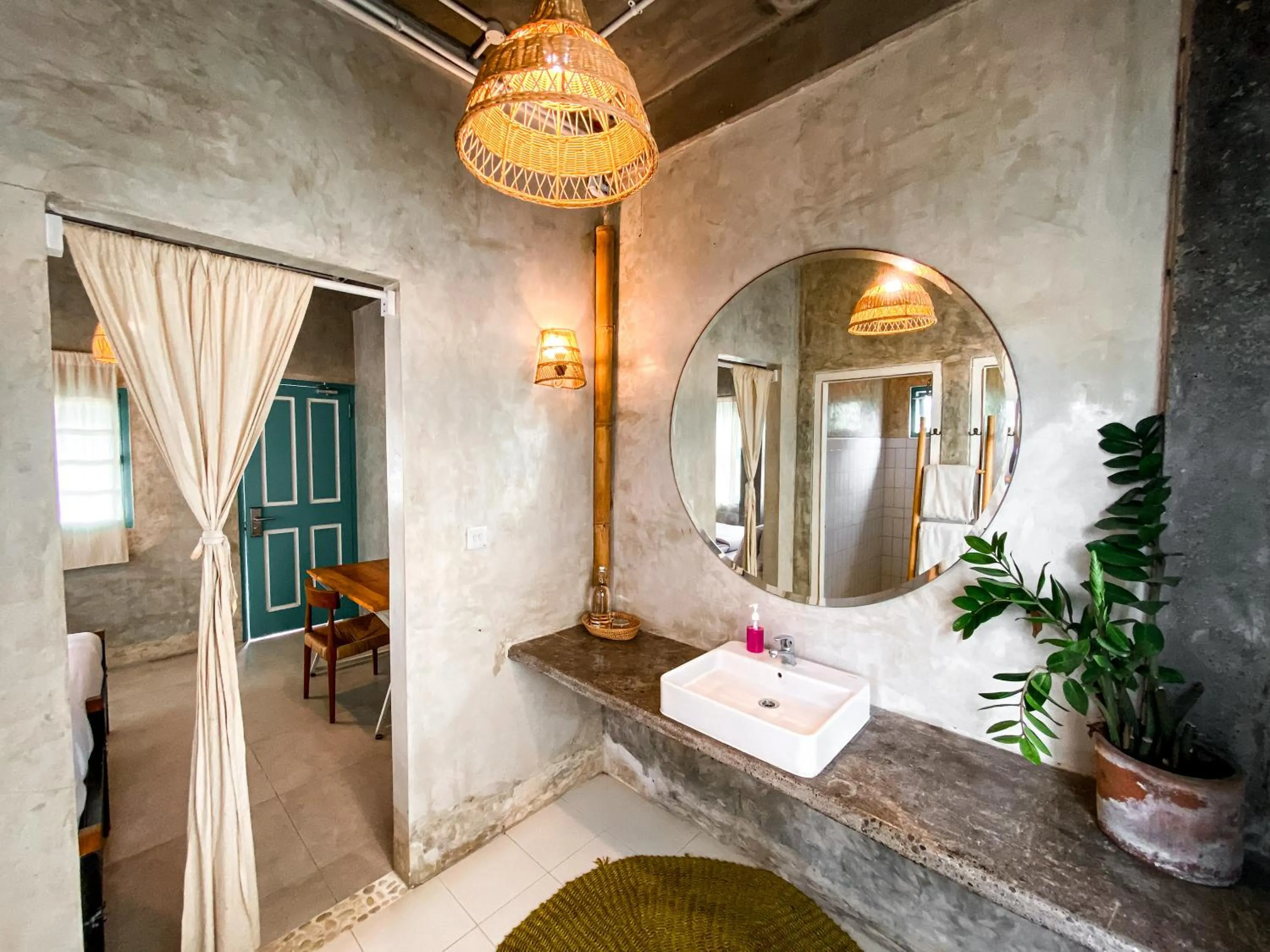 Bathroom in Good Mantra Studio