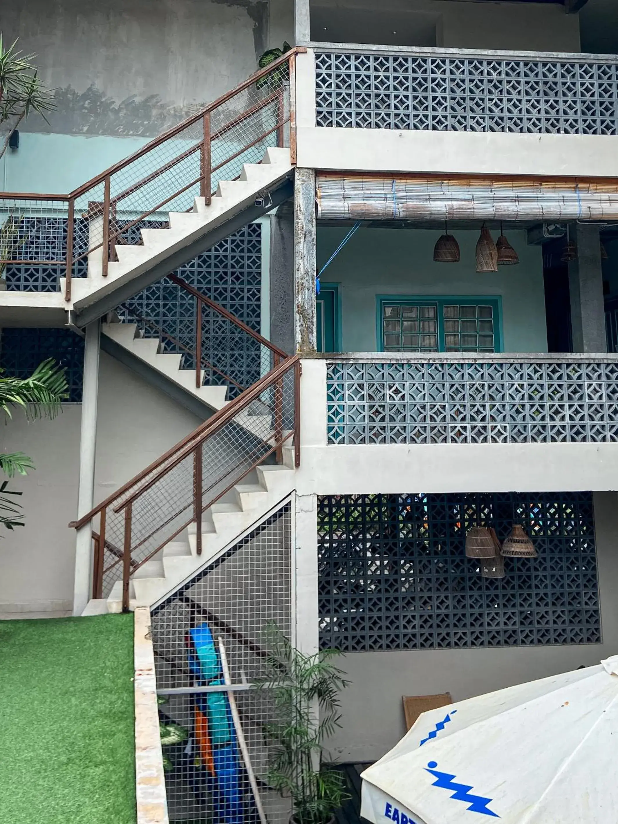 Property building in Good Mantra Studio Property building in Good Mantra Studio