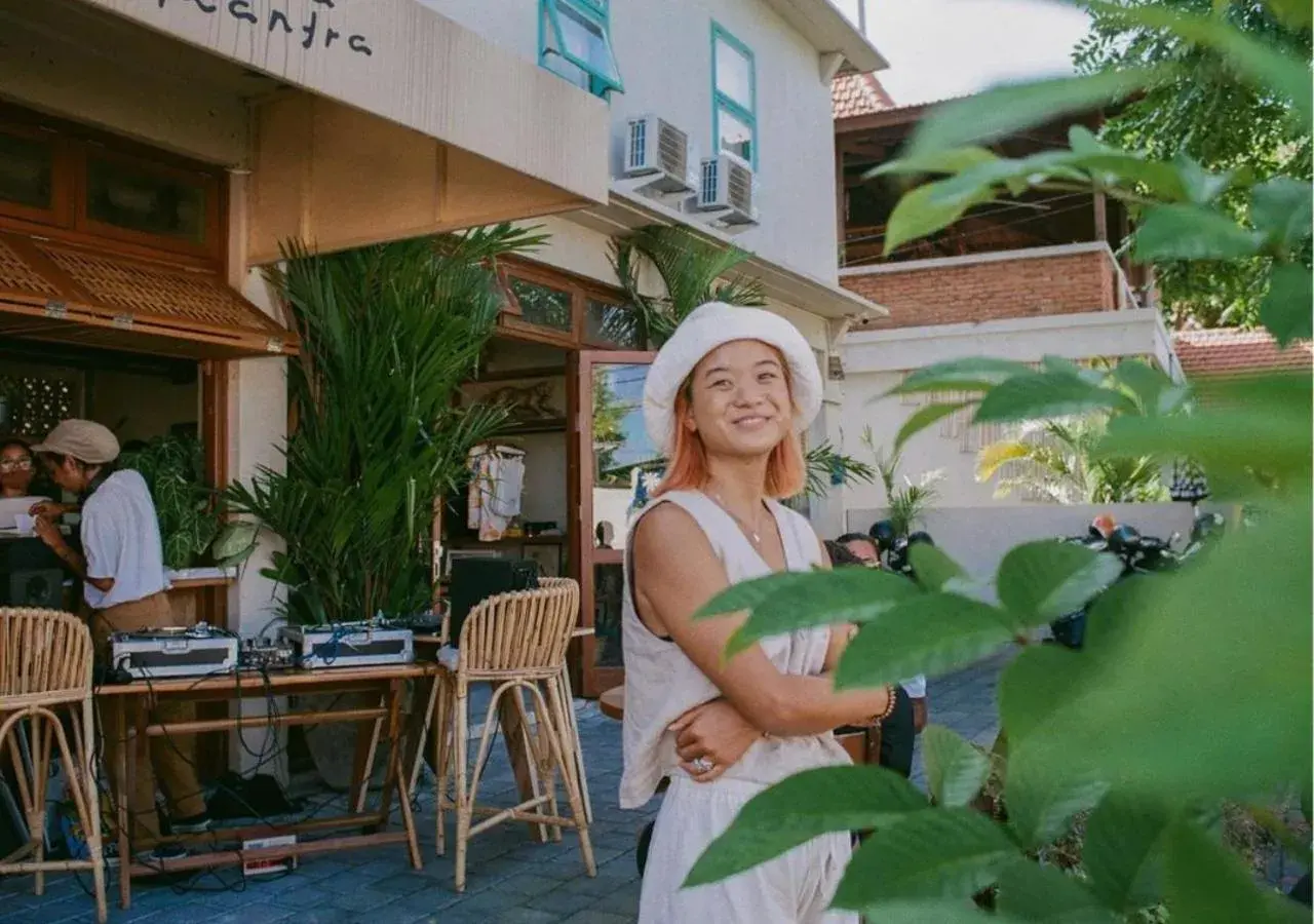 Restaurant/places to eat in Good Mantra Studio Restaurant/places to eat in Good Mantra Studio