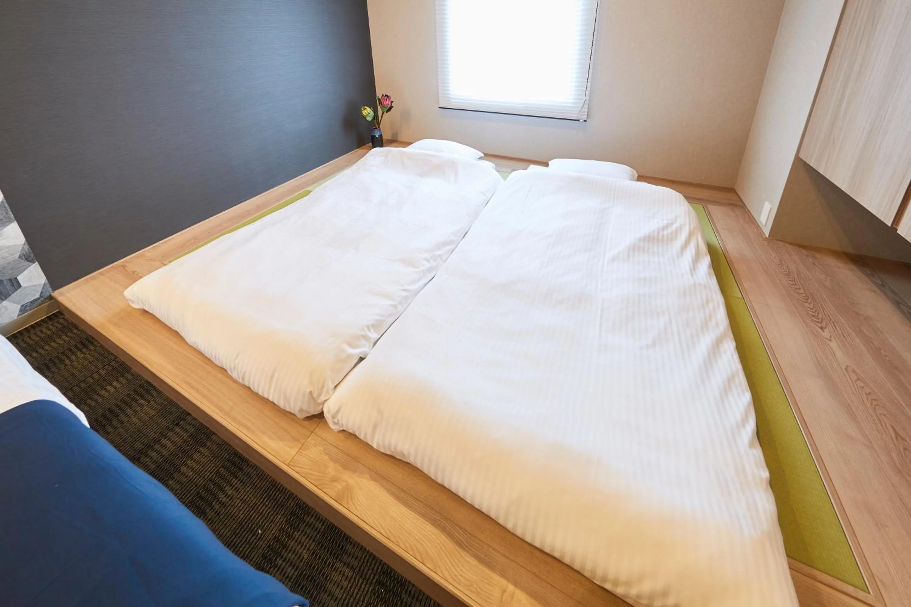 Photo of the whole room, Bed in MONday Apart Ueno Shinokachimachi