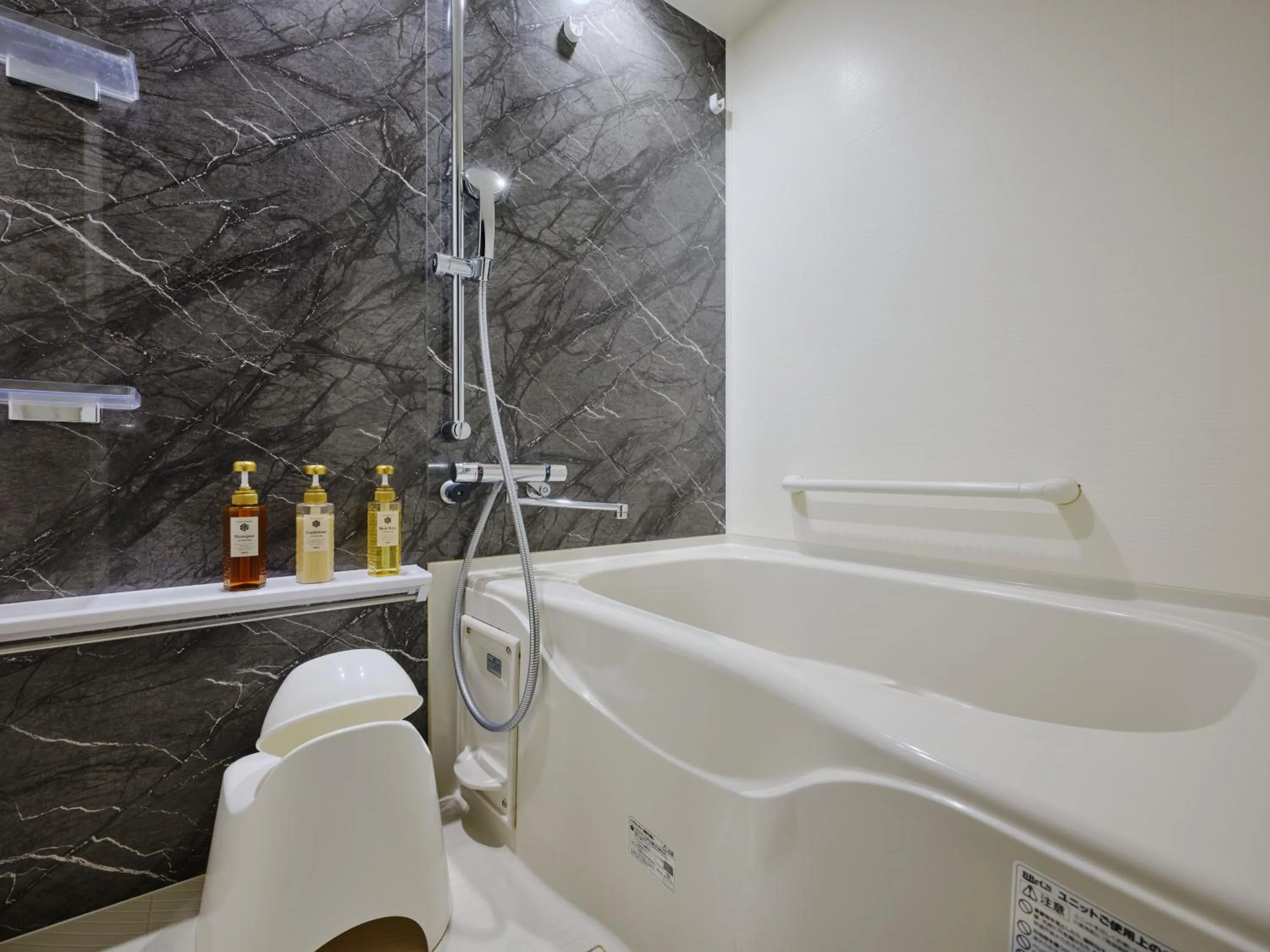 MONday Apart Ueno Shinokachimachi