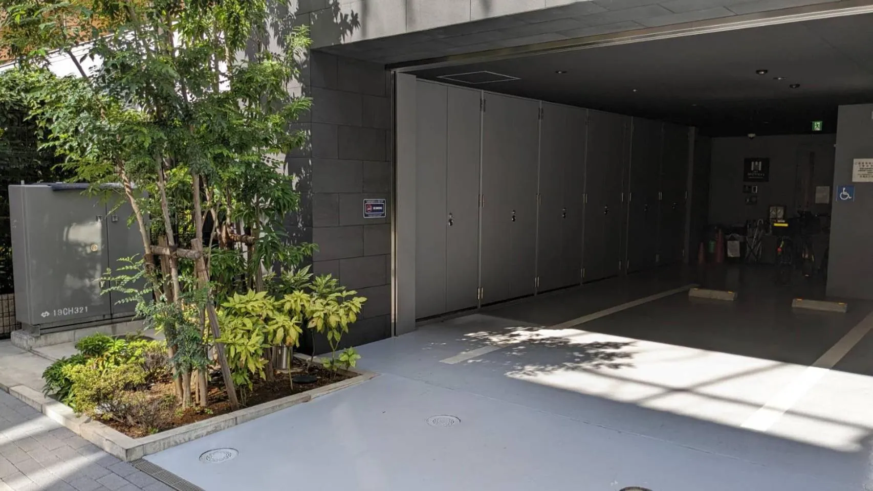 Parking in MONday Apart Ueno Shinokachimachi