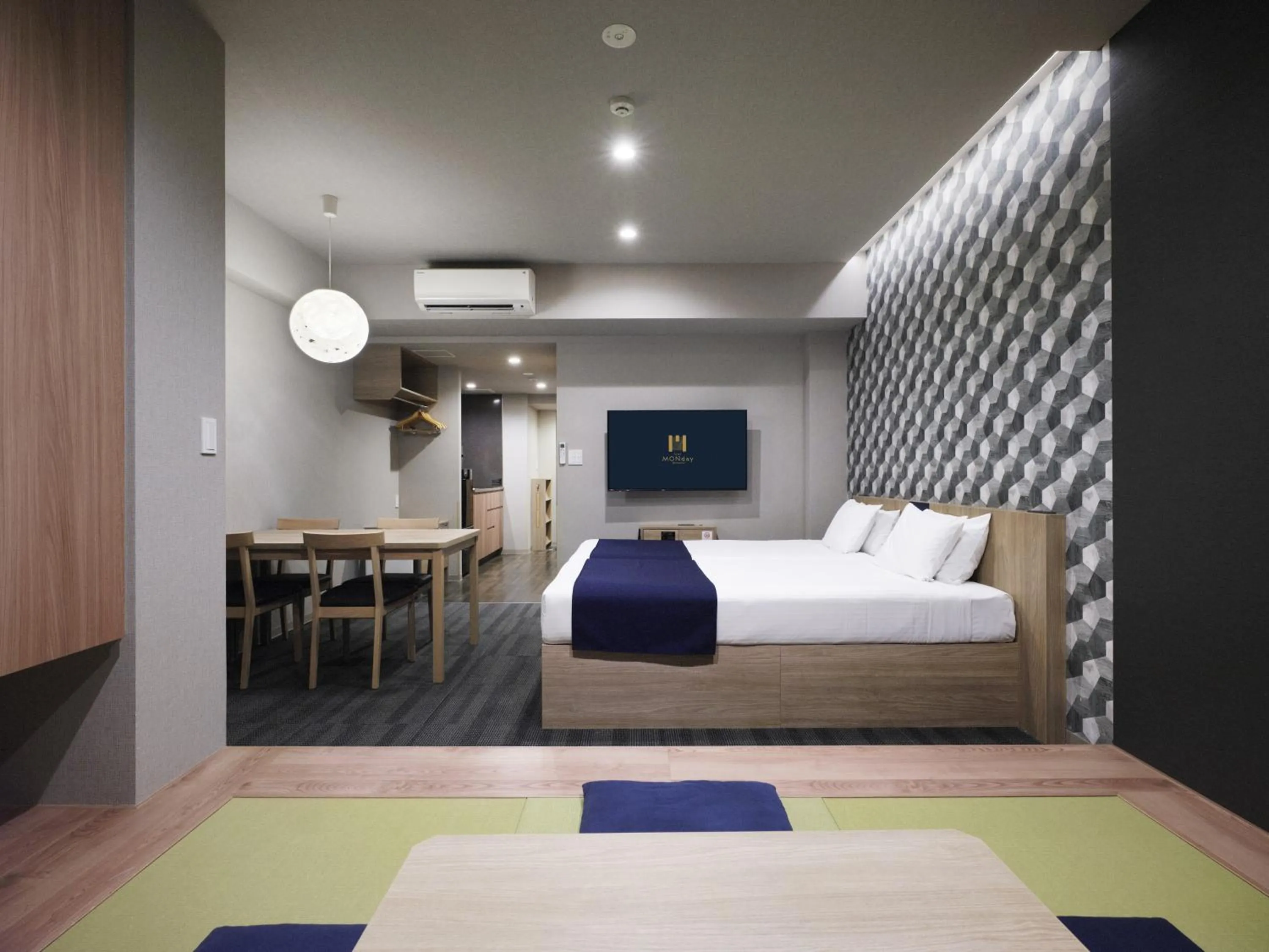 Bed in MONday Apart Ueno Shinokachimachi