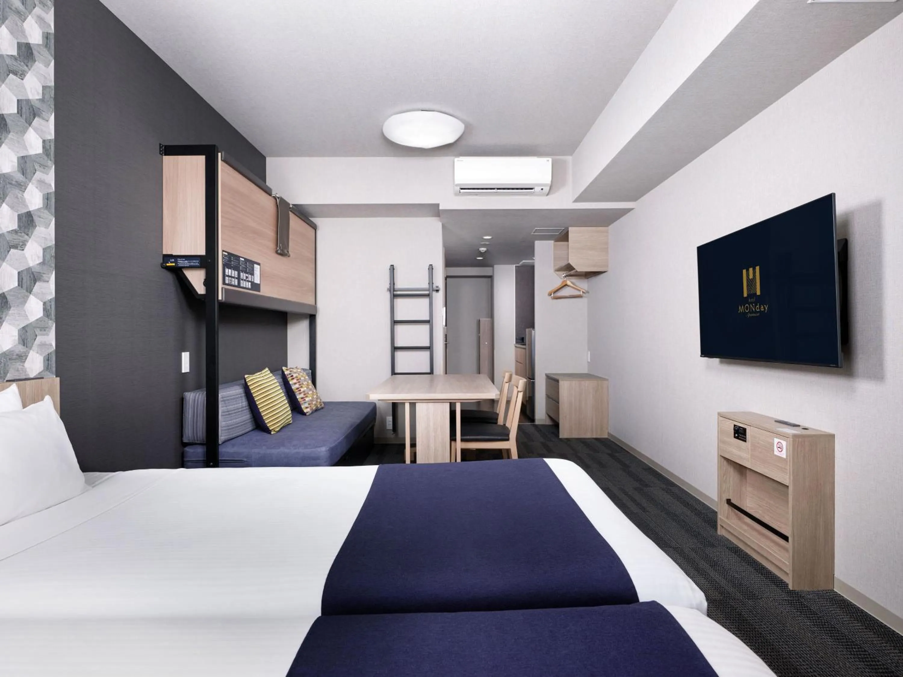 Bed in MONday Apart Ueno Shinokachimachi