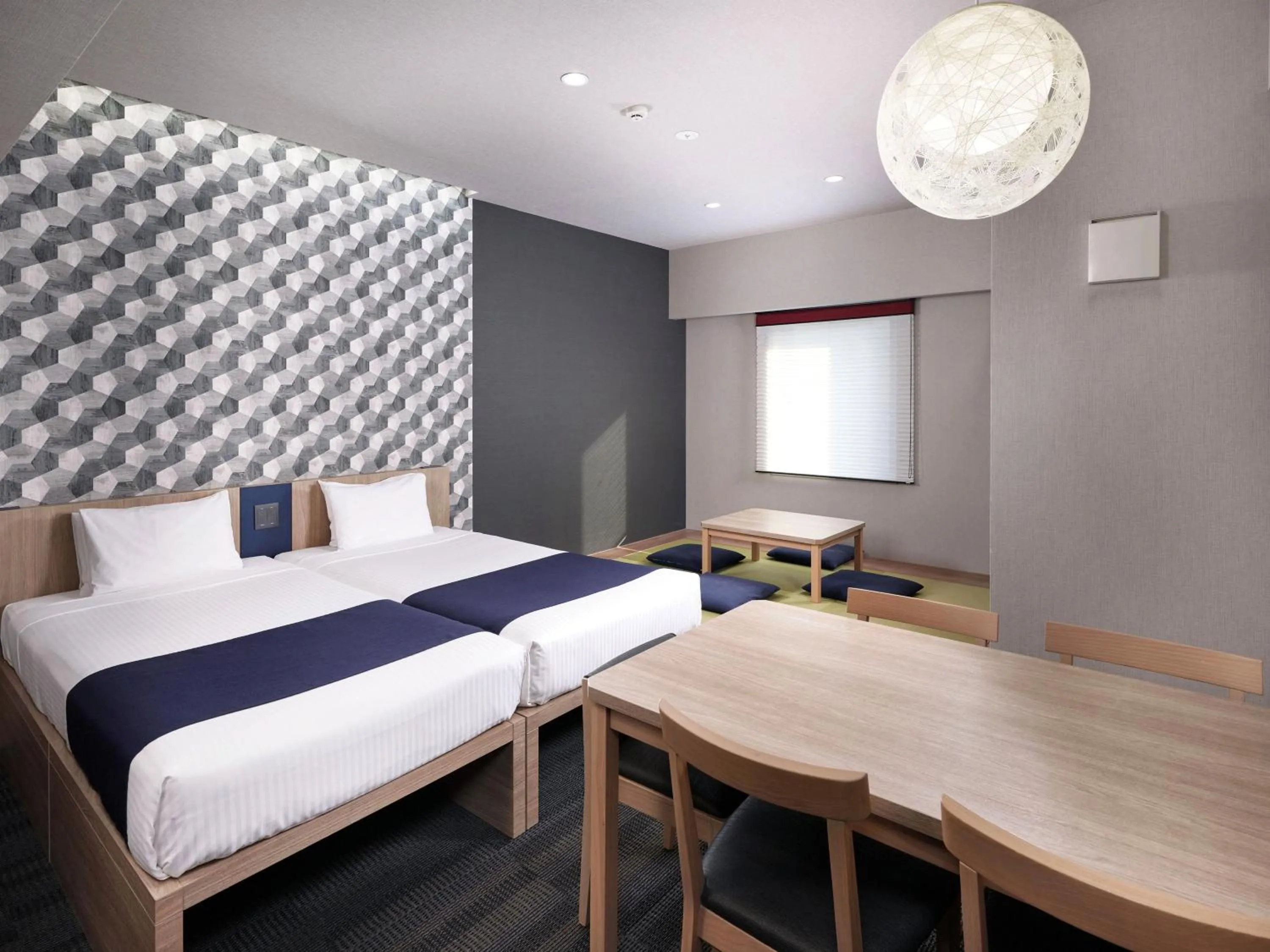 Bed in MONday Apart Ueno Shinokachimachi