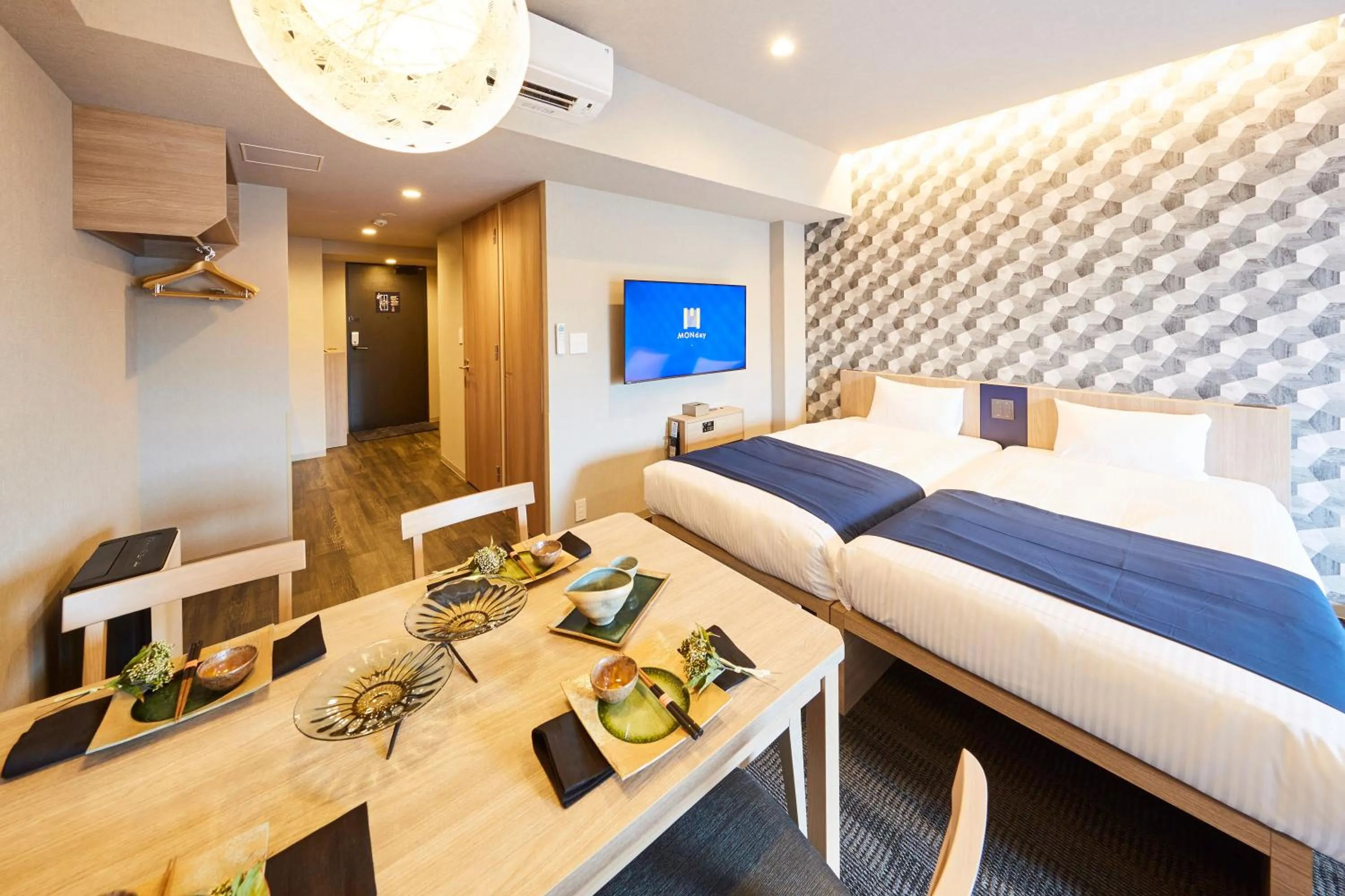 Photo of the whole room, Bed in MONday Apart Ueno Shinokachimachi