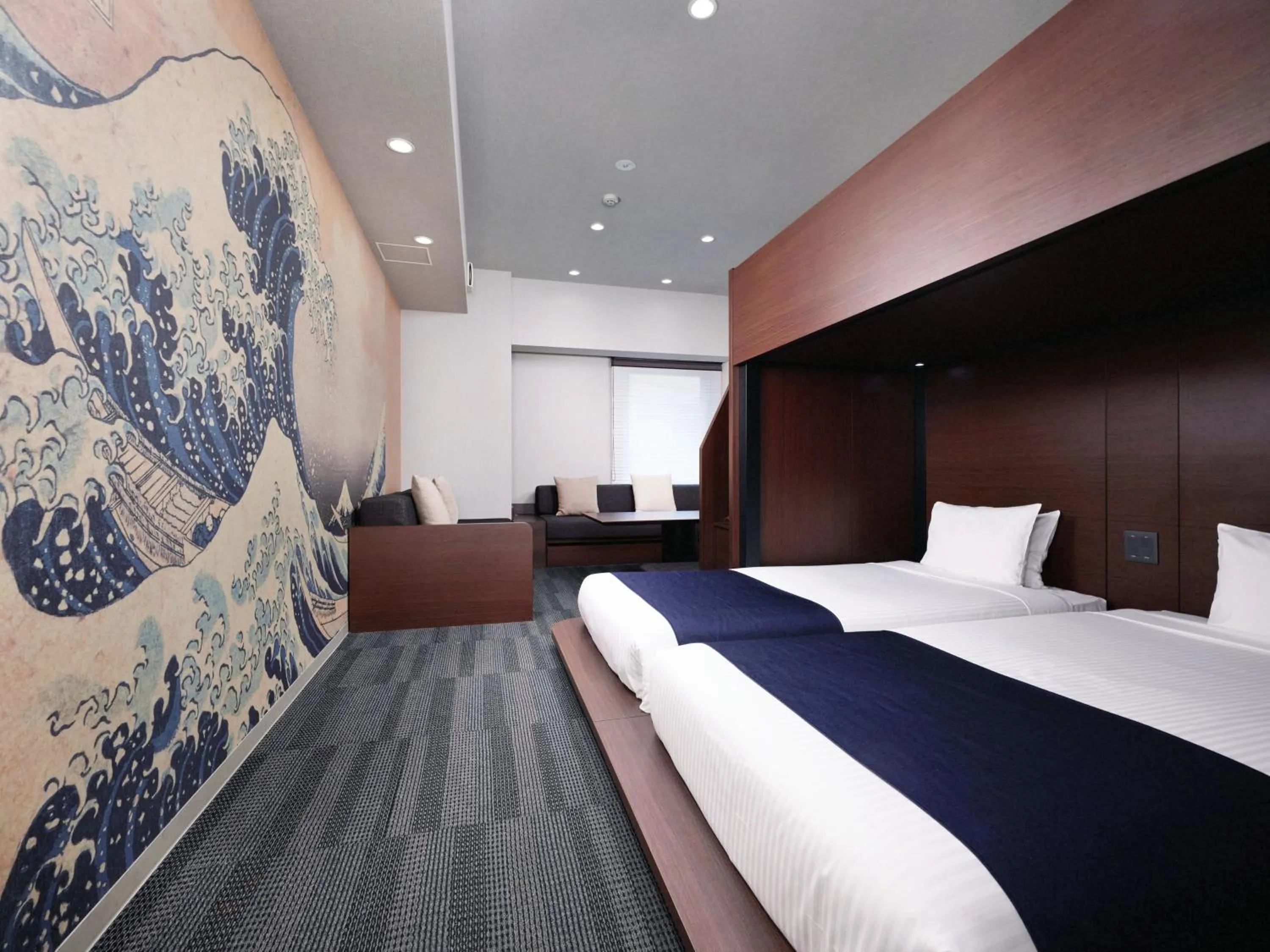 Bed in MONday Apart Ueno Shinokachimachi