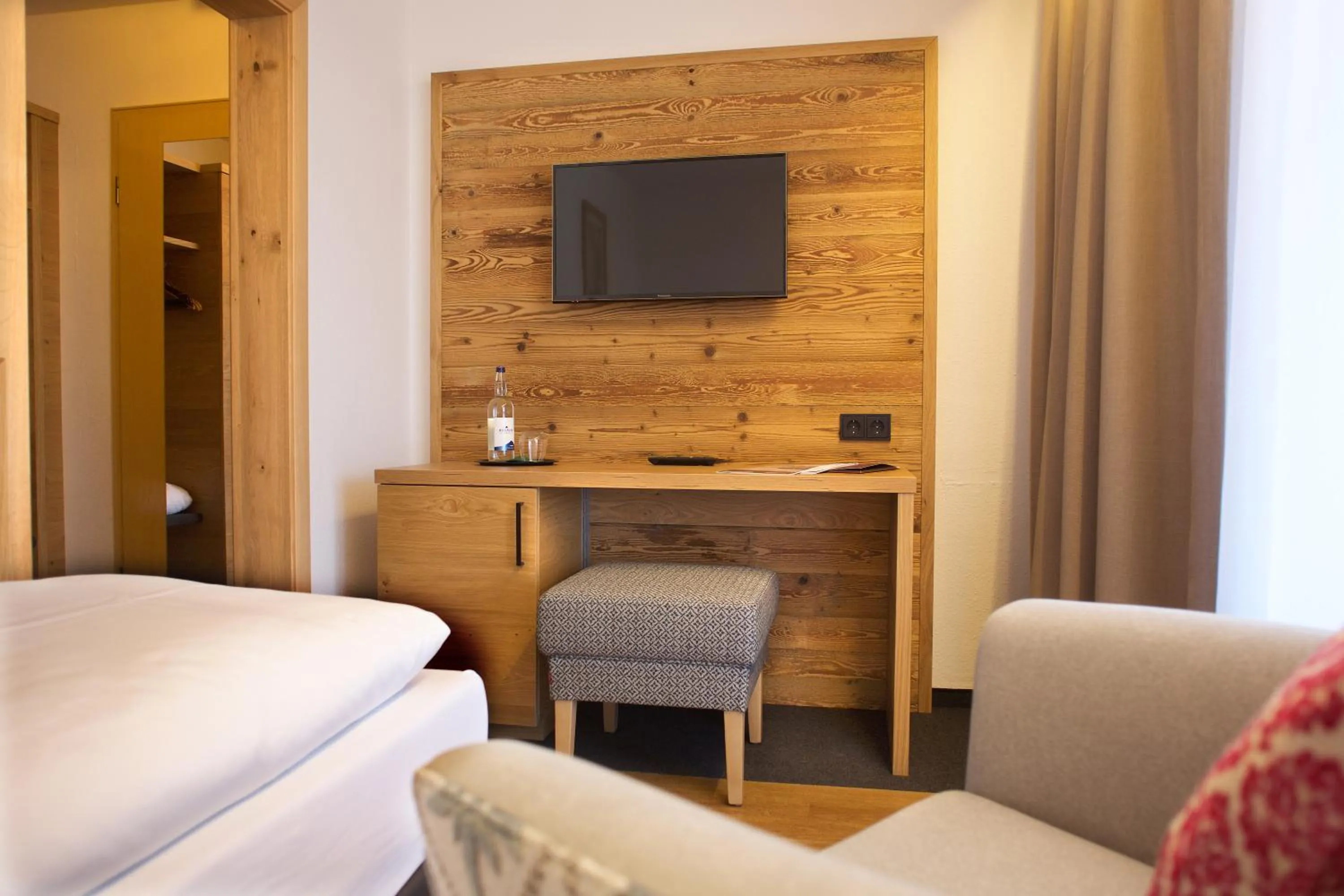 Bed in Hotel Menning ***S