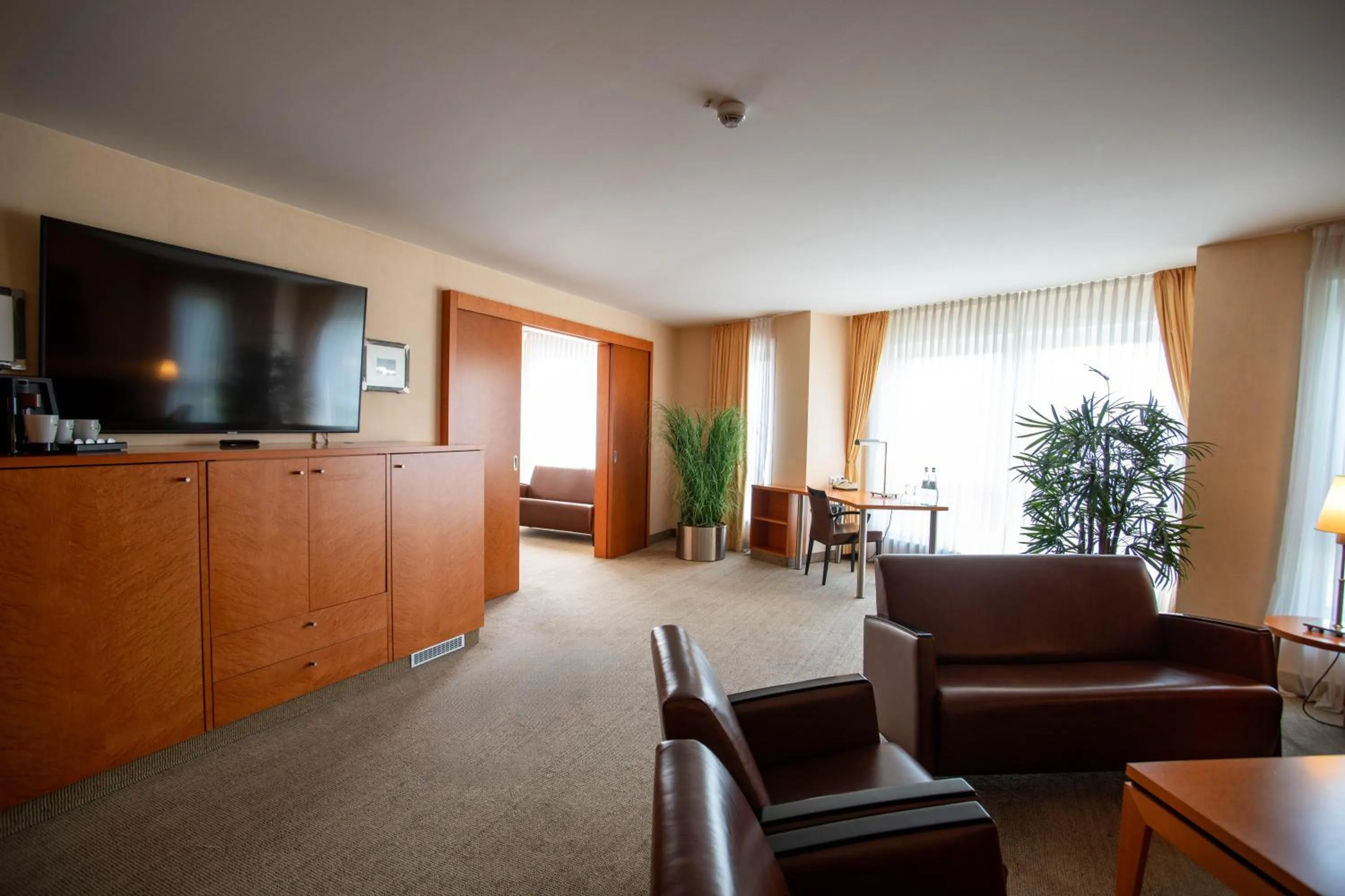 TV and multimedia in Best Western Premier Airporthotel Berlin