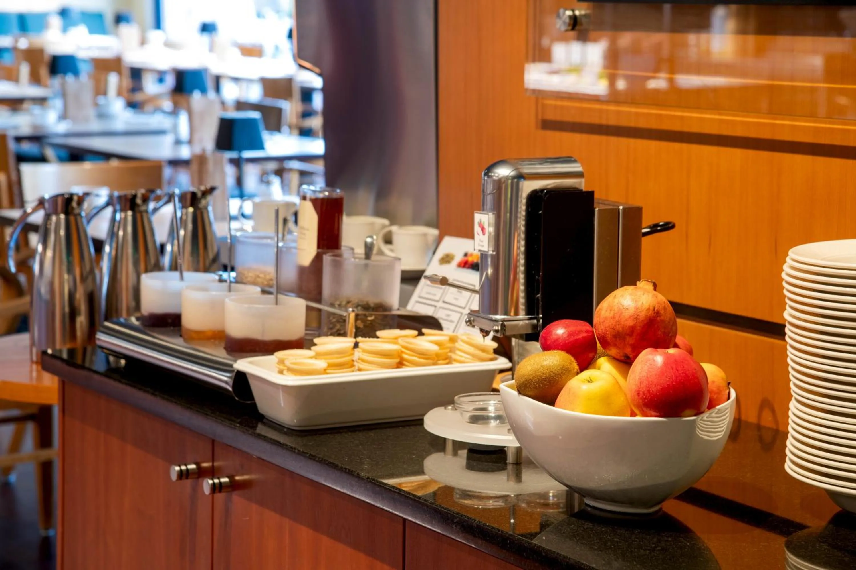 Buffet breakfast in Best Western Premier Airporthotel Berlin