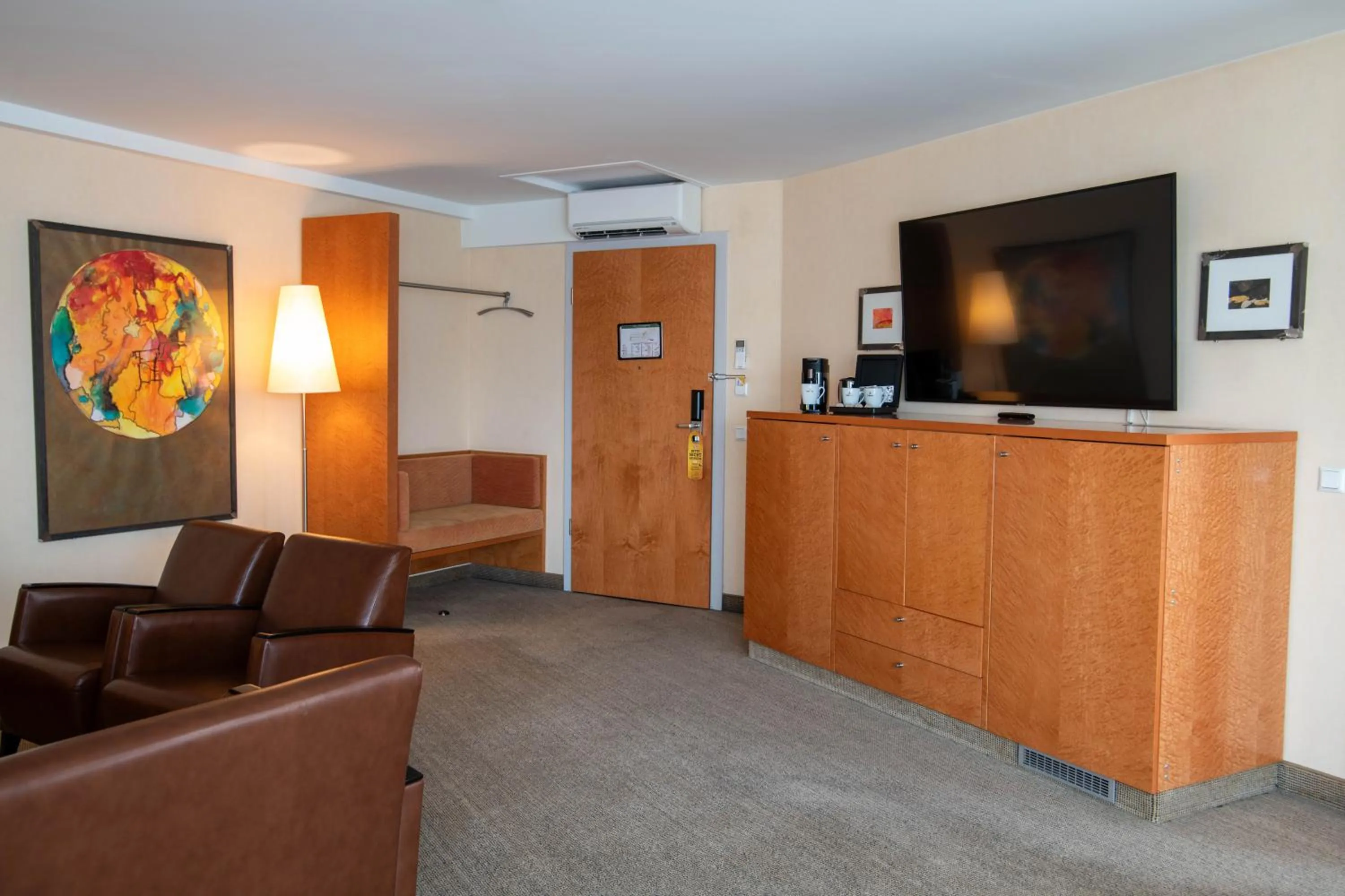 Seating area in Best Western Premier Airporthotel Berlin