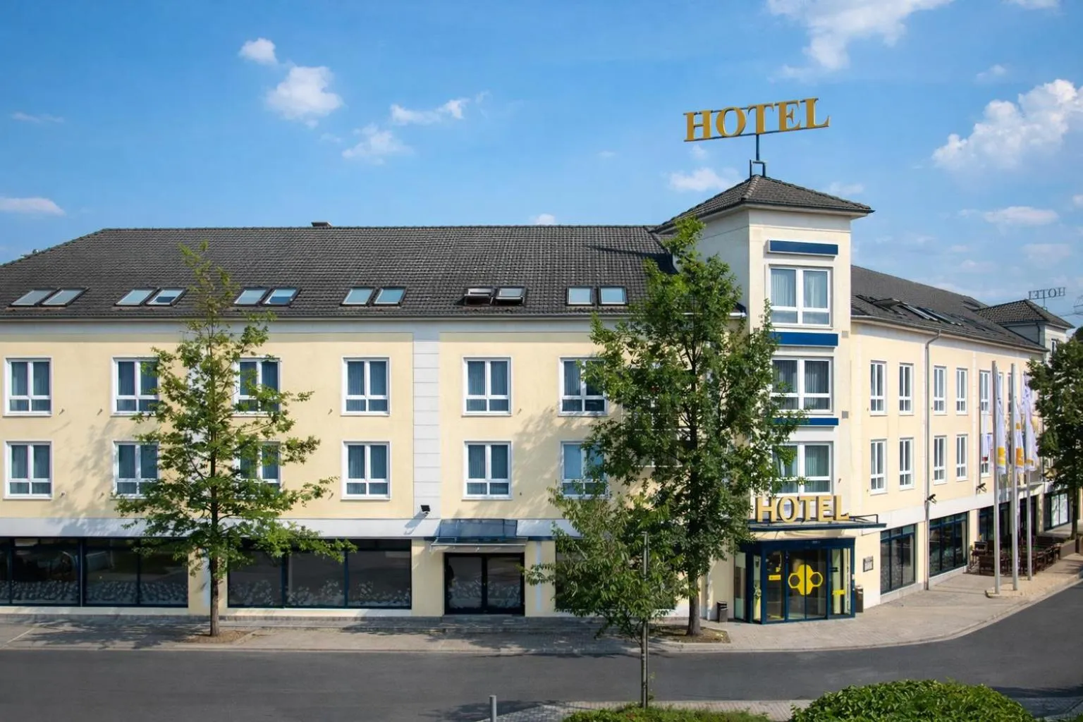 Property building in Best Western Premier Airporthotel Berlin