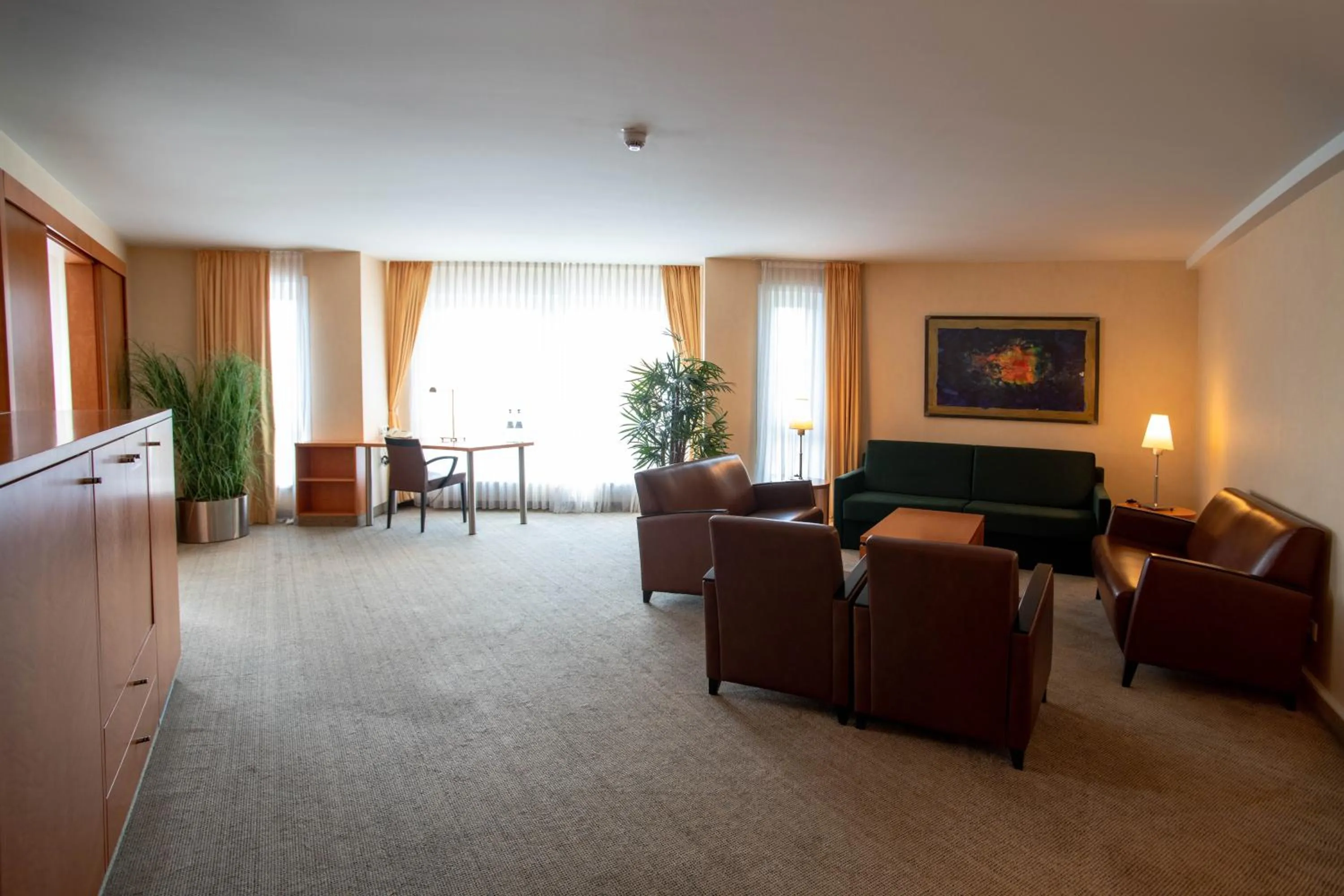 TV and multimedia in Best Western Premier Airporthotel Berlin