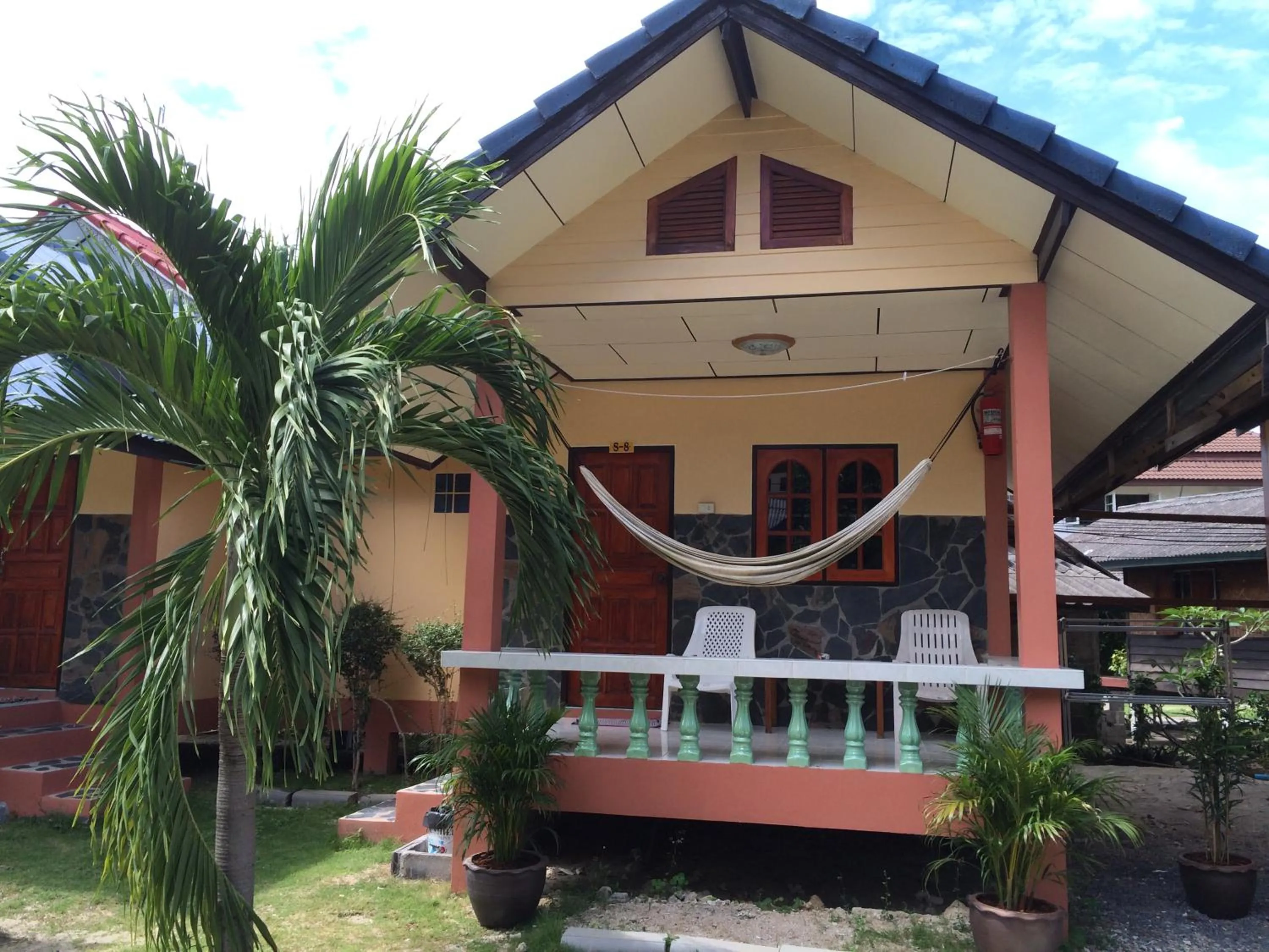 Facade/entrance in Suksabai Resort