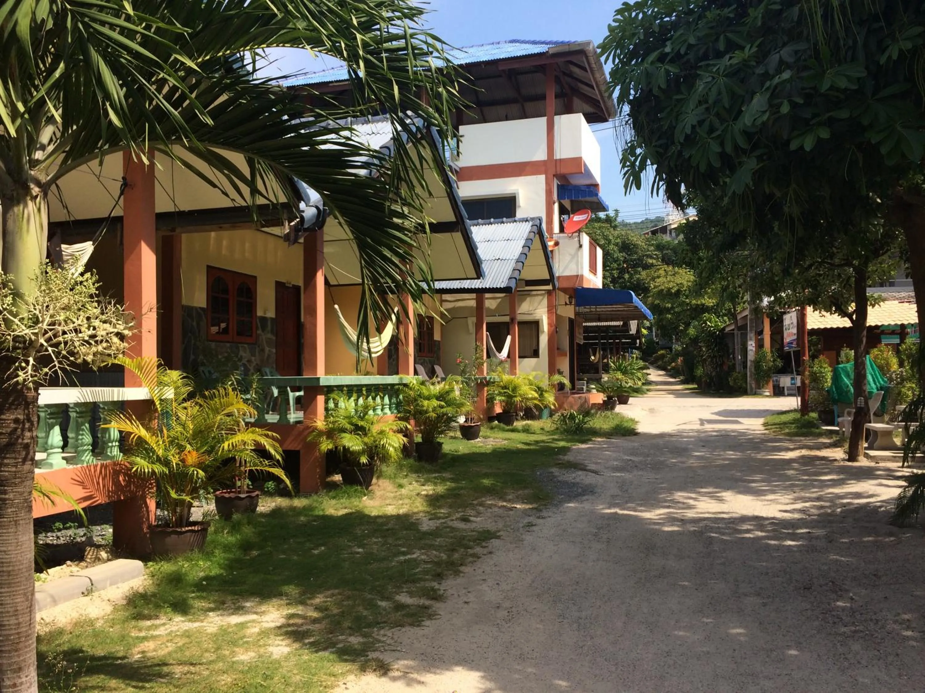 Garden in Suksabai Resort