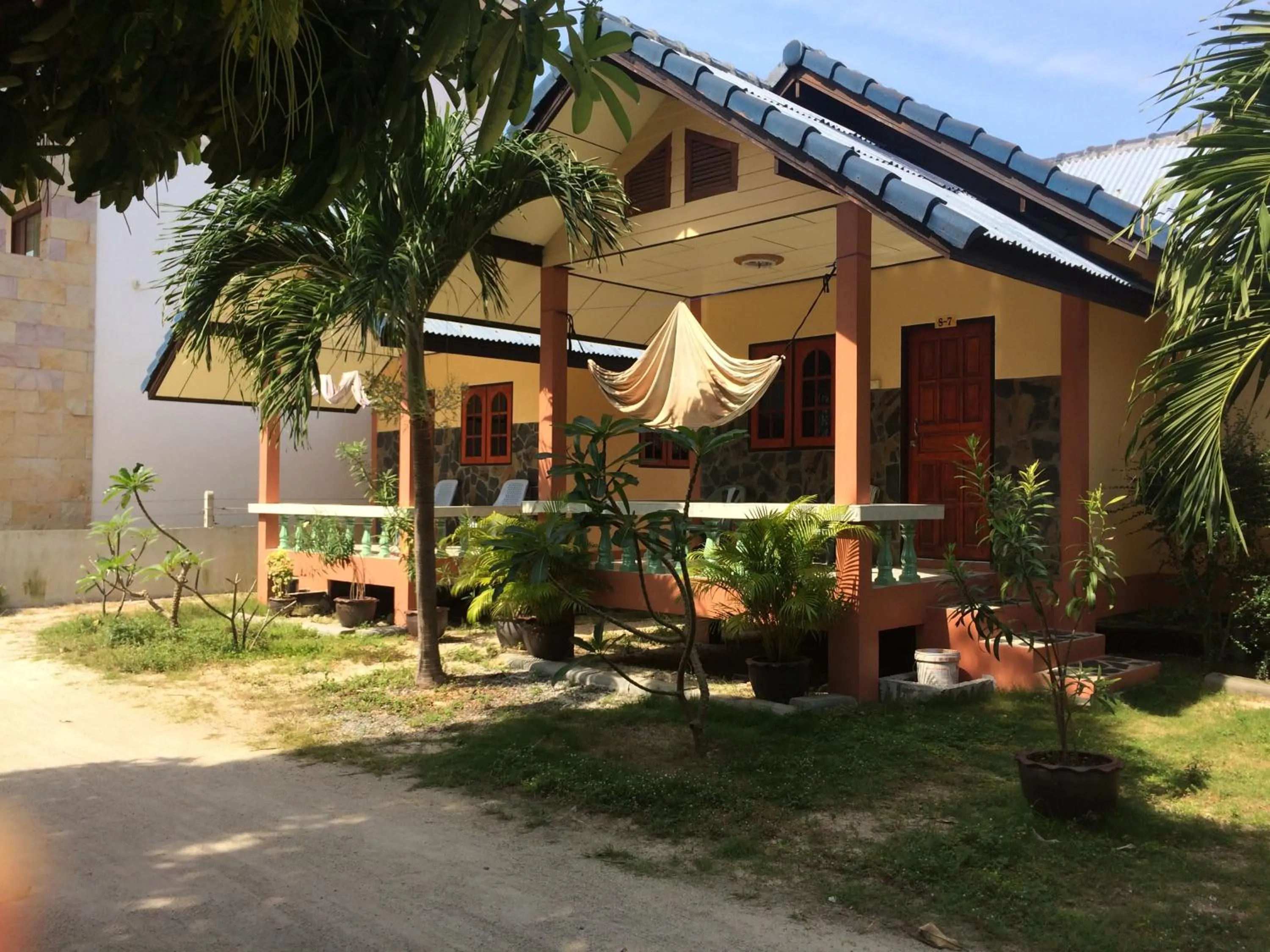 Photo of the whole room in Suksabai Resort