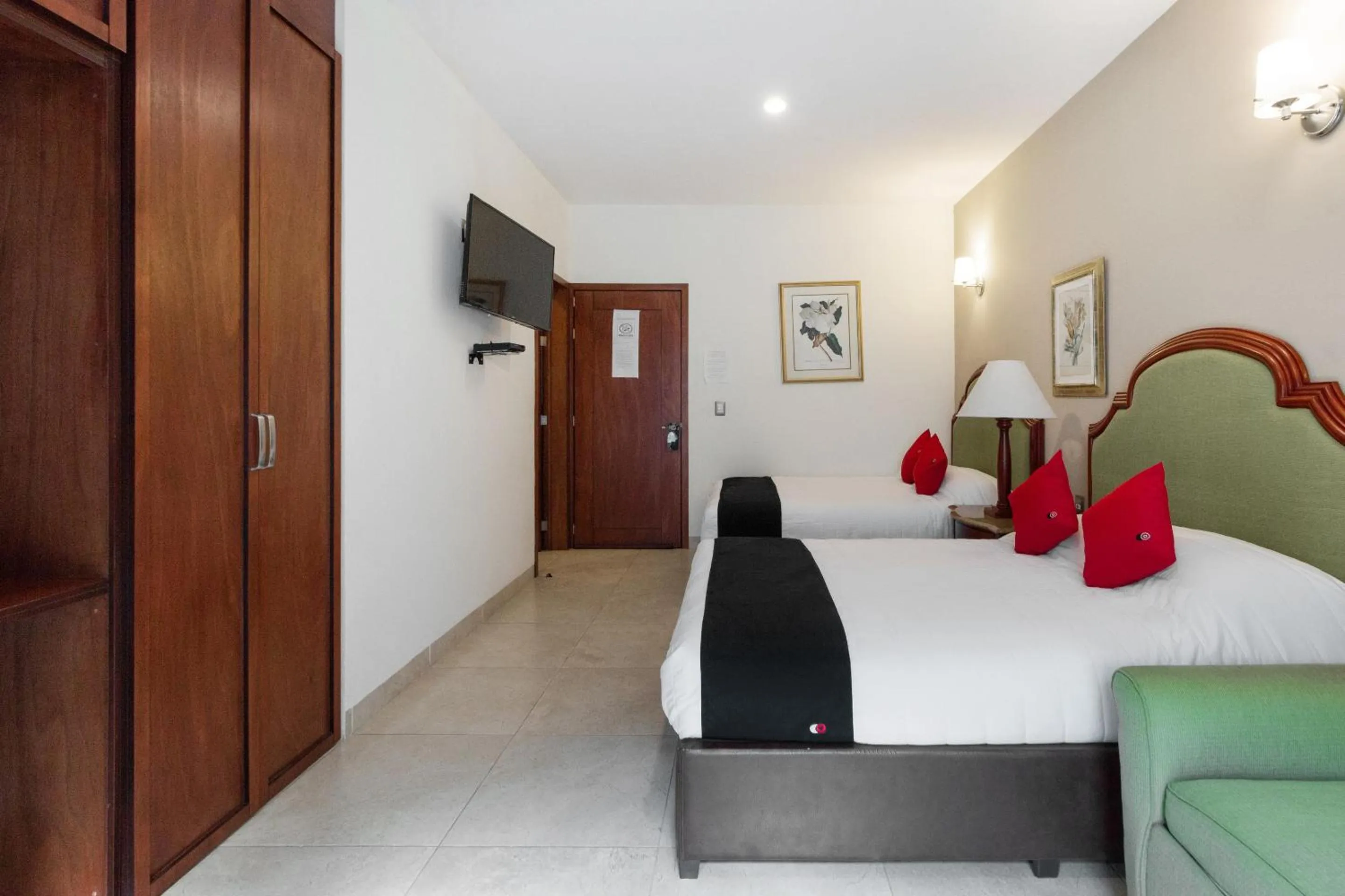 Bedroom, Bed in Capital O Hotel Vitale Leon MX