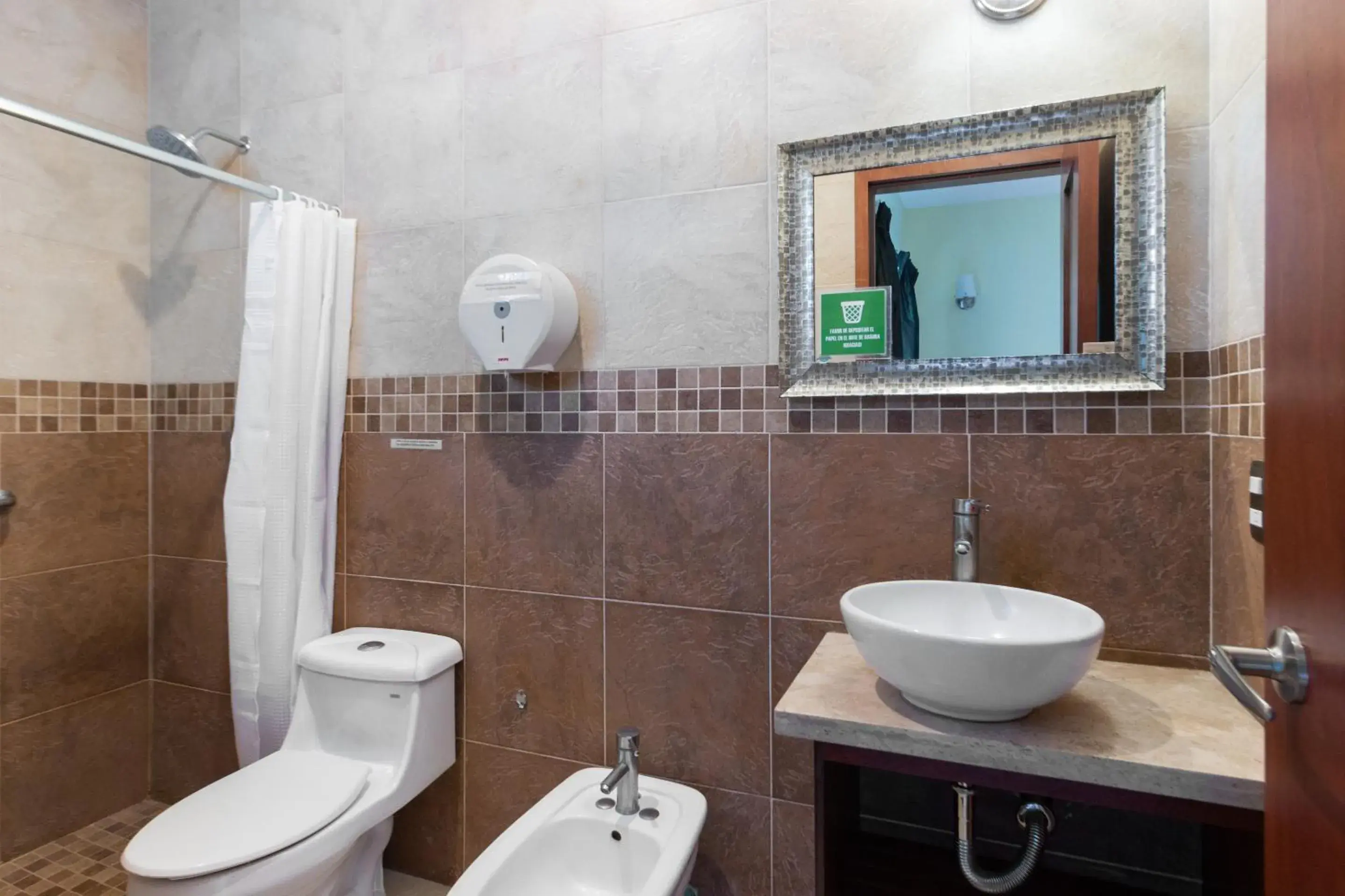 Bathroom in Capital O Hotel Vitale Leon MX Bathroom in Capital O Hotel Vitale Leon MX