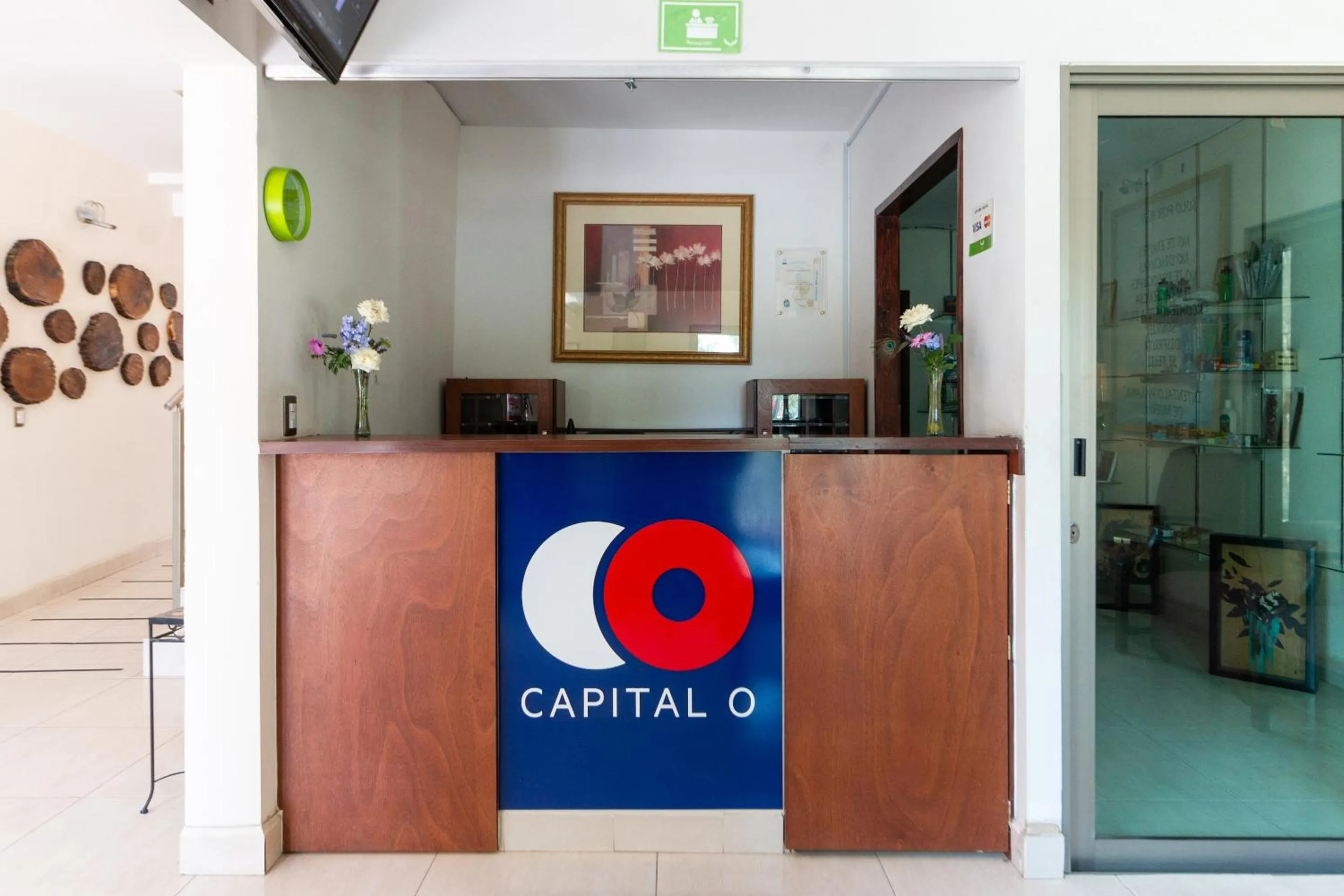 Lobby or reception in Capital O Hotel Vitale Leon MX